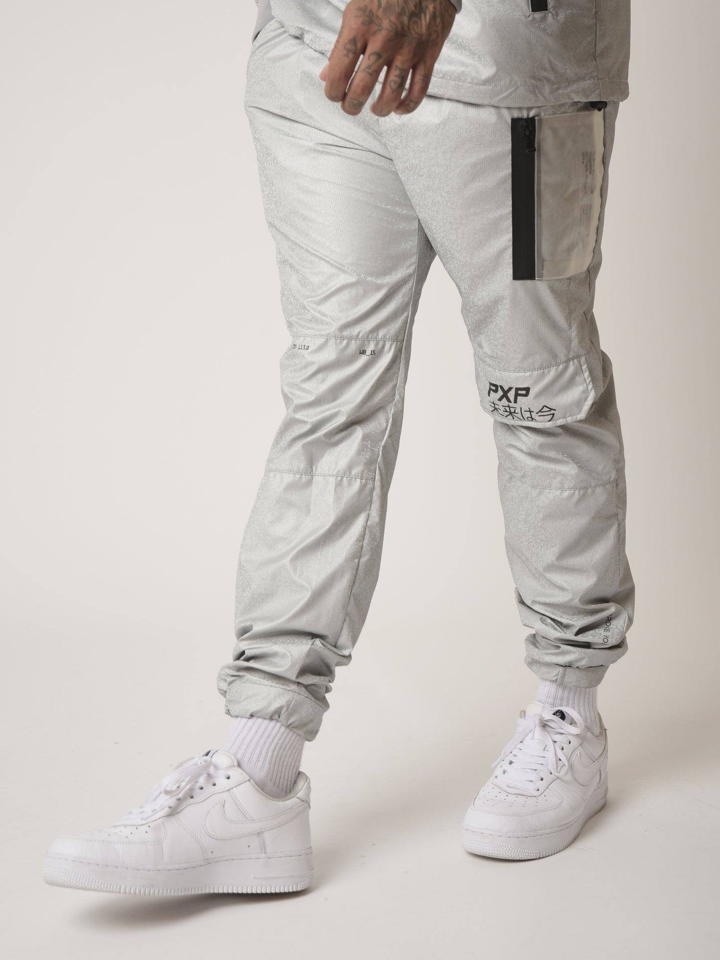 2040096-gris-clair