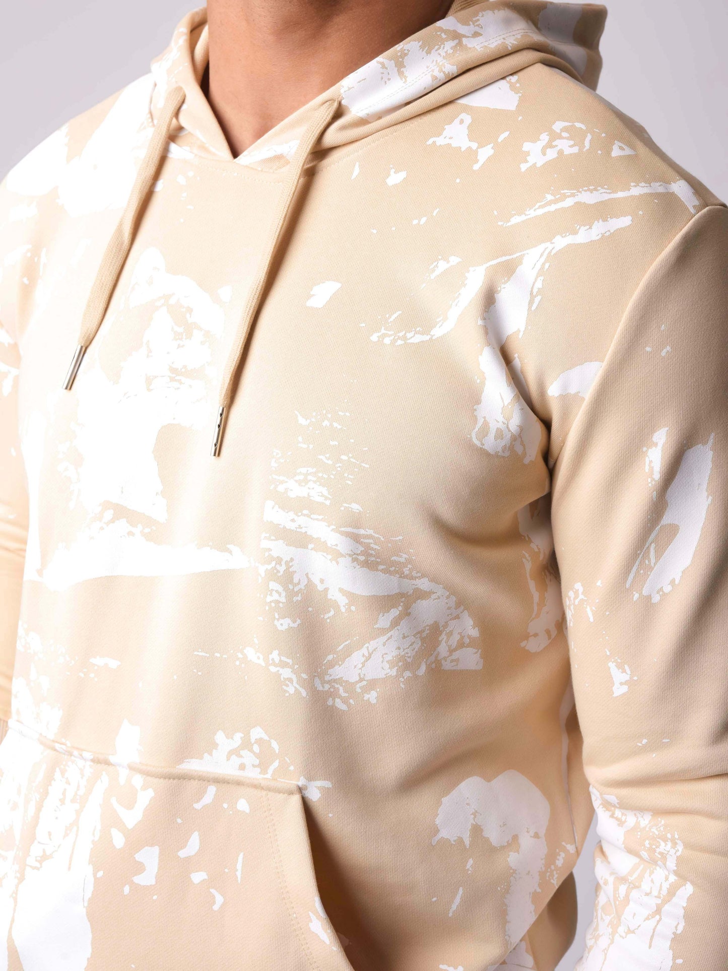 2120200-beige-modelshot