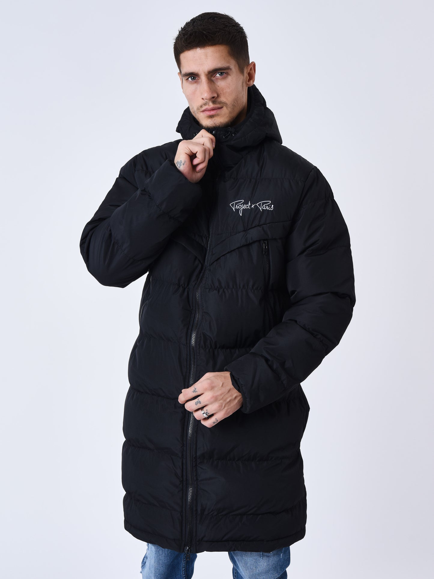 2250023-noir