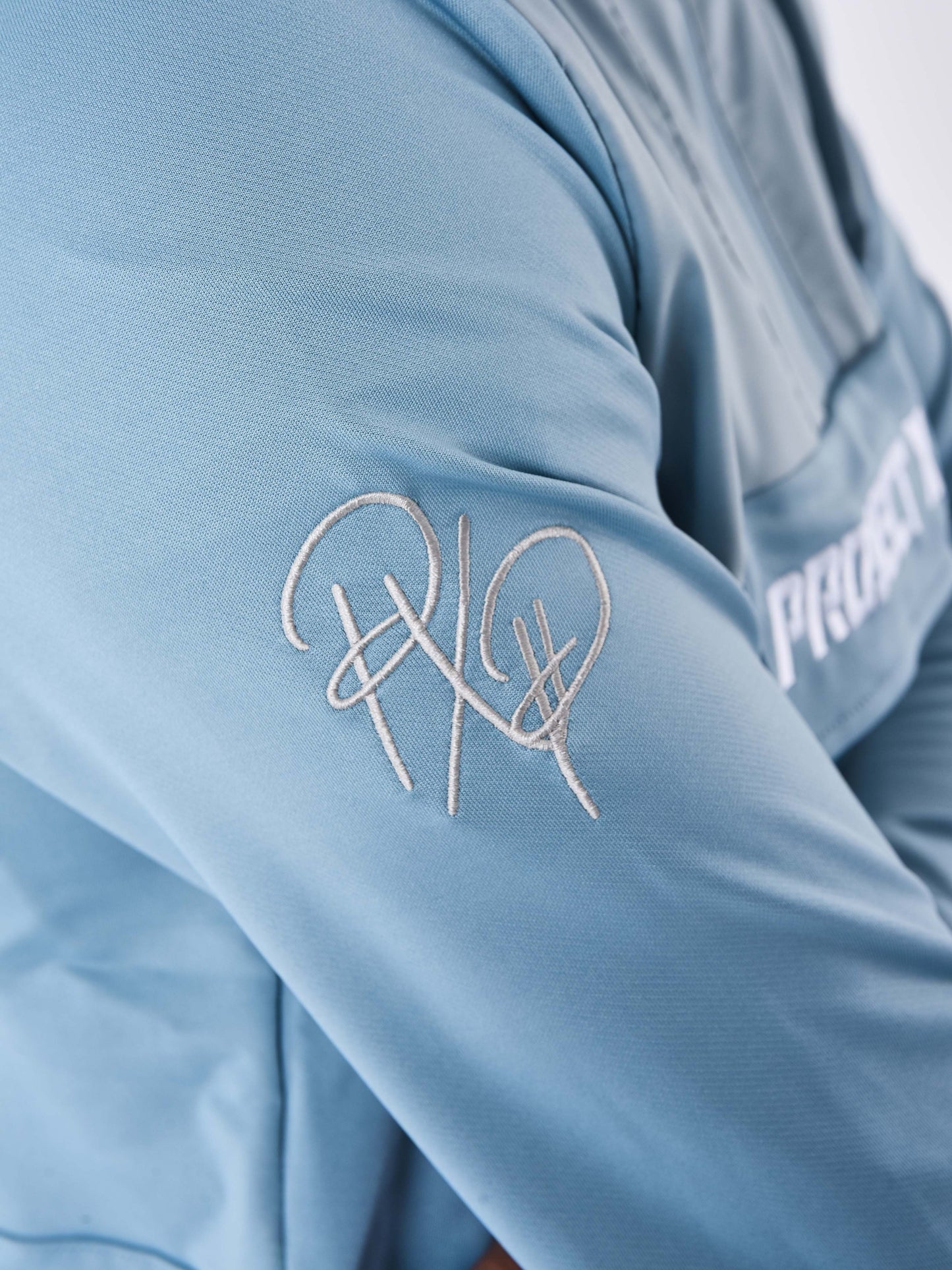 2322010-bleu-gris-detailshot