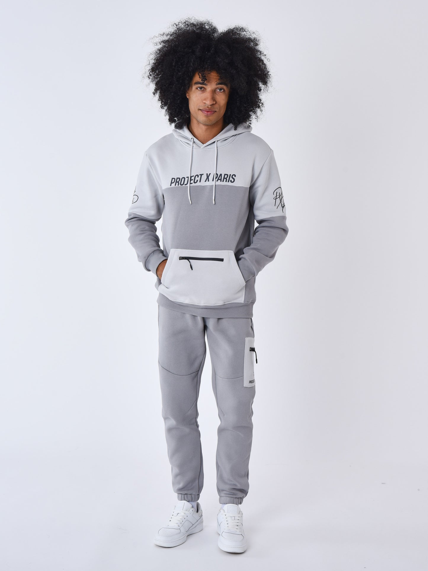 2322043-gris-clair-modelshot