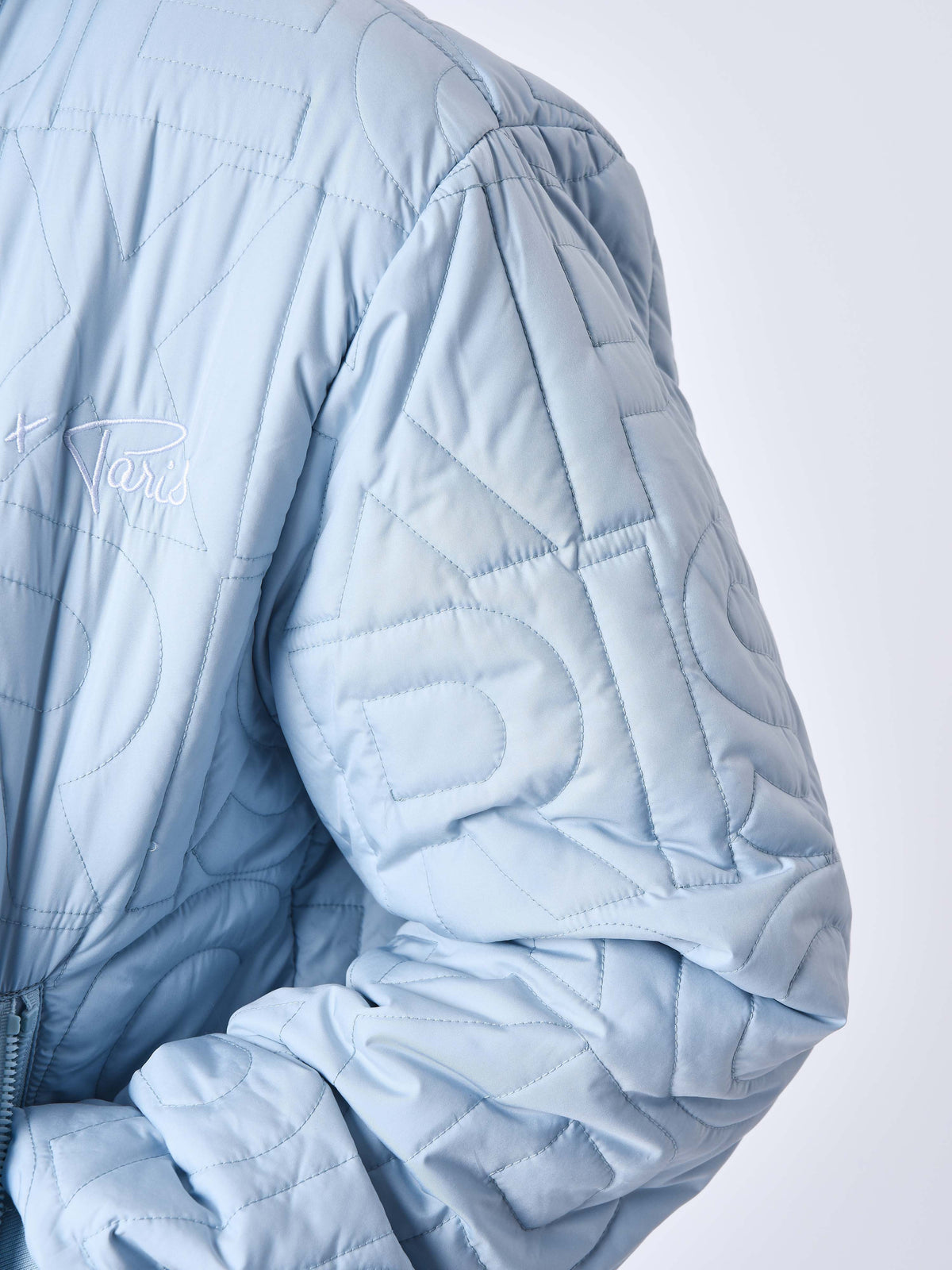 2333001-bleu-gris