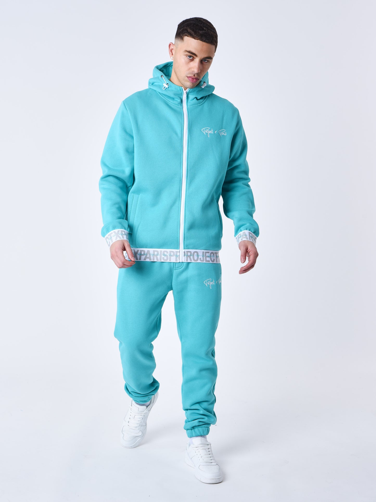 2333104-cyan