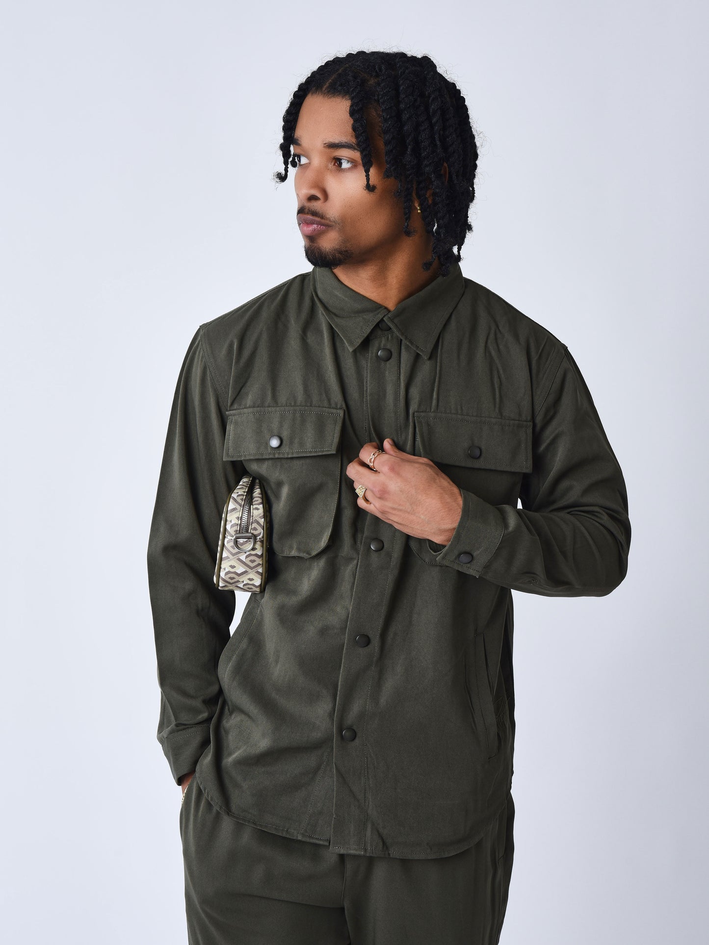 2333106-olive-fonce