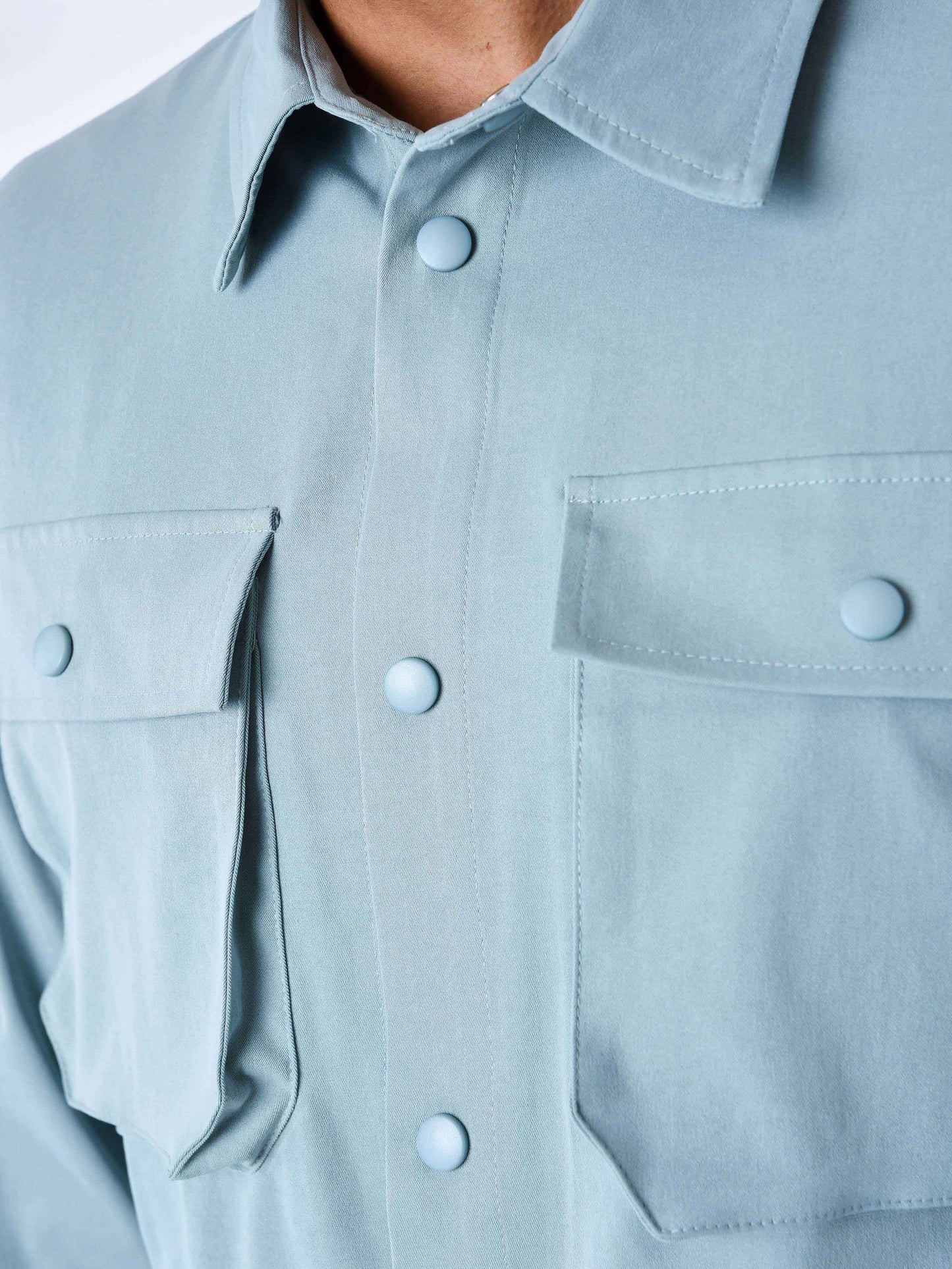 2333106-bleu-vert