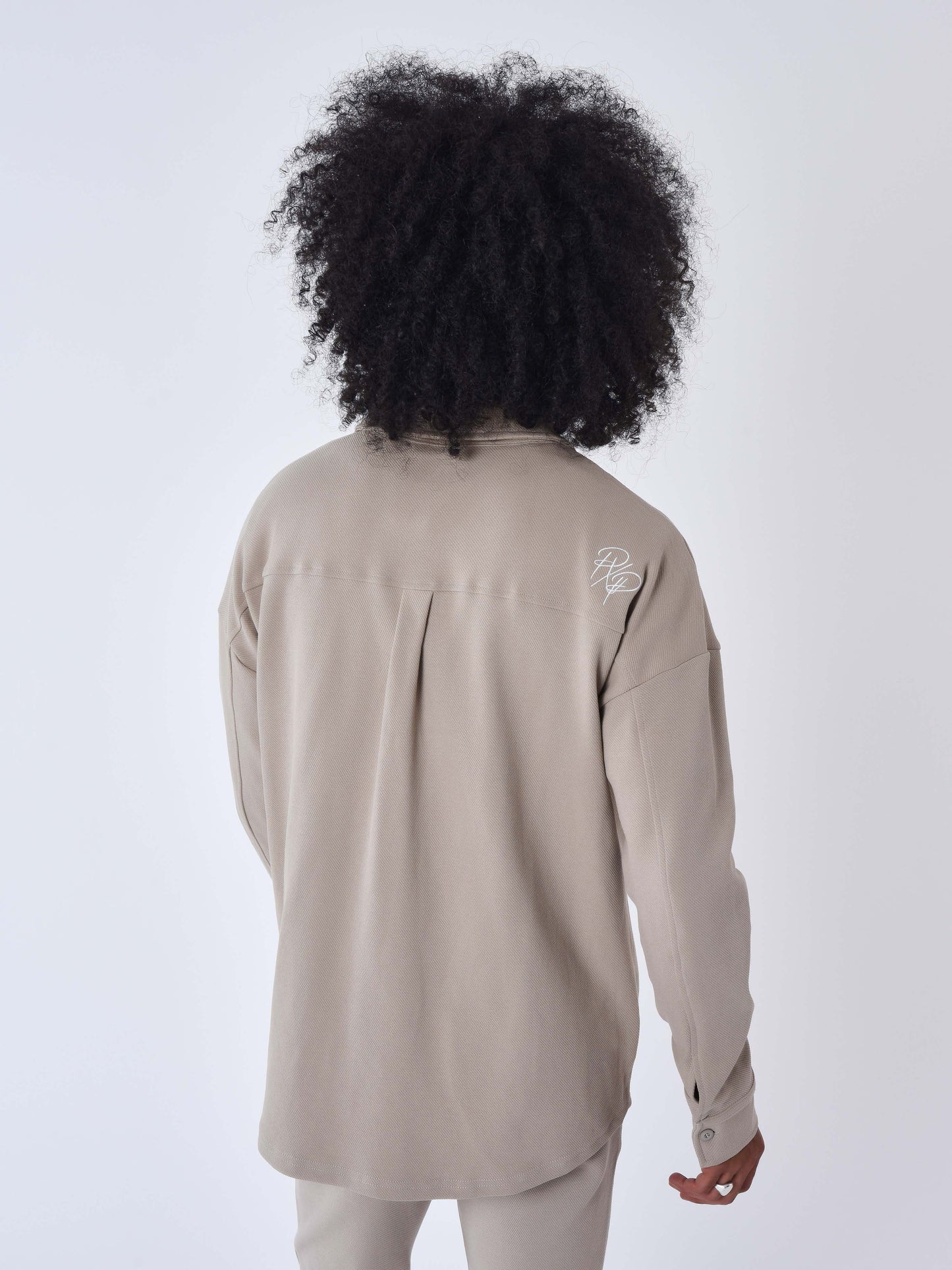 2333118-beige