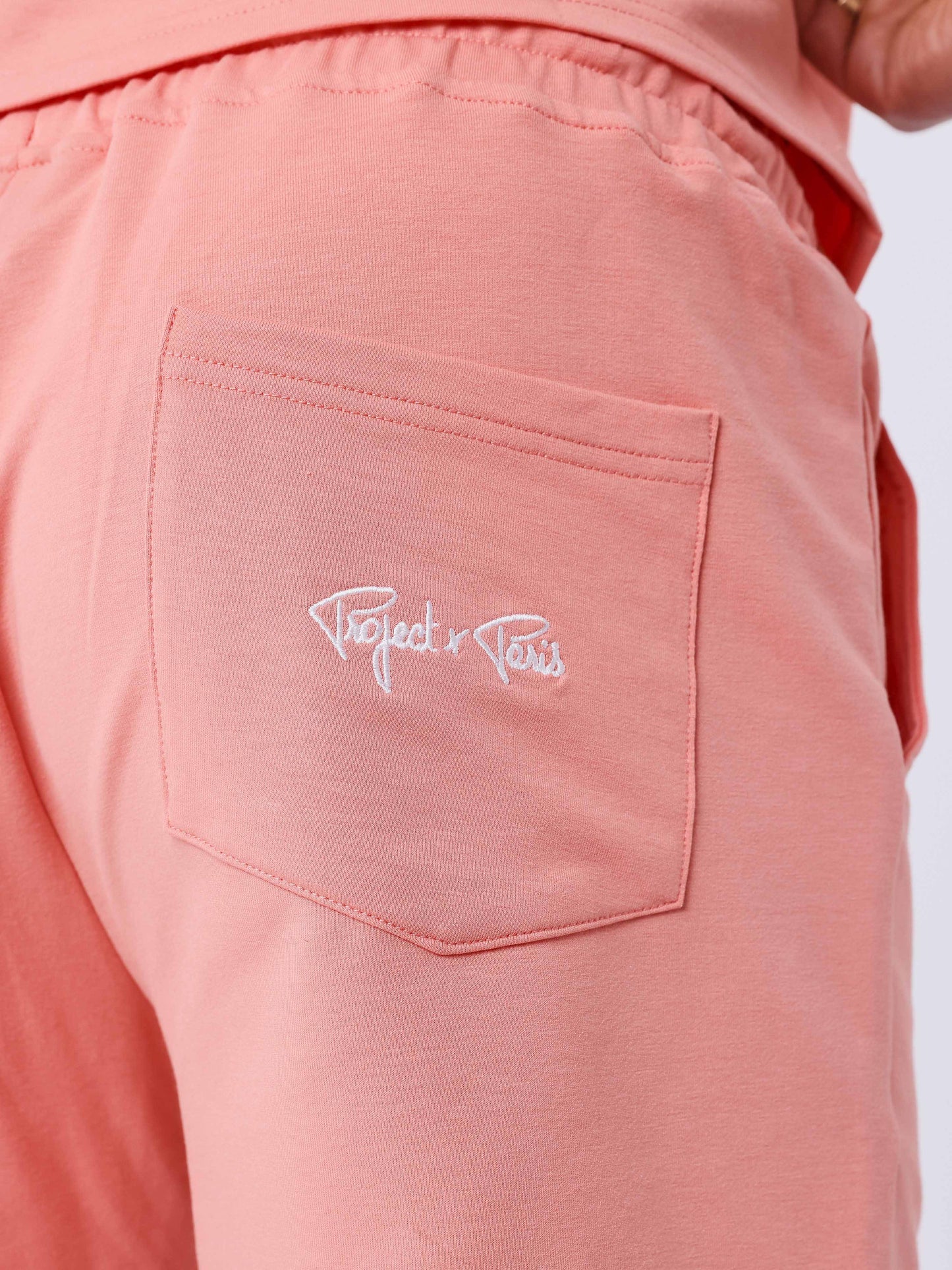 2340014-coral