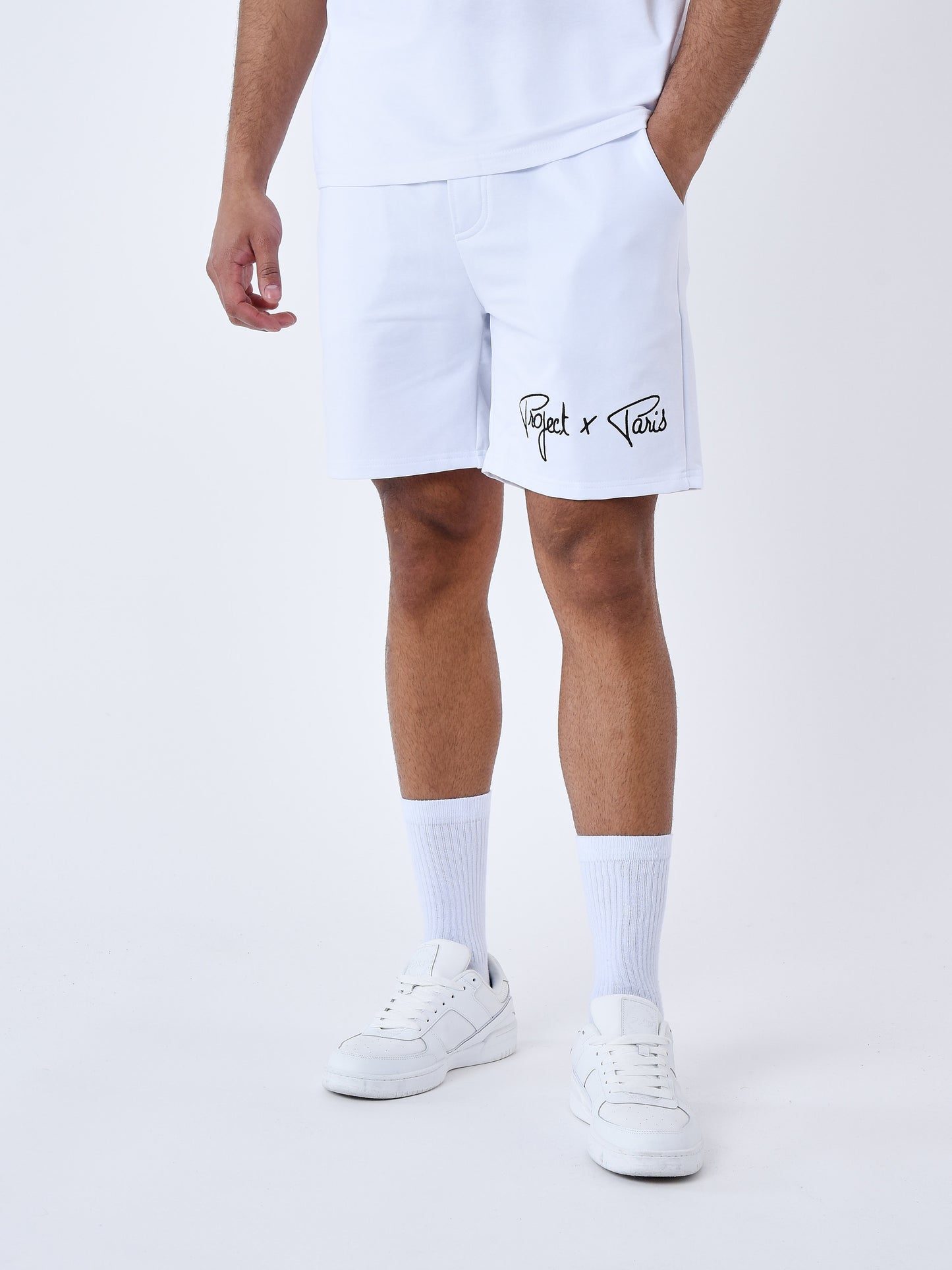 2340014-blanc