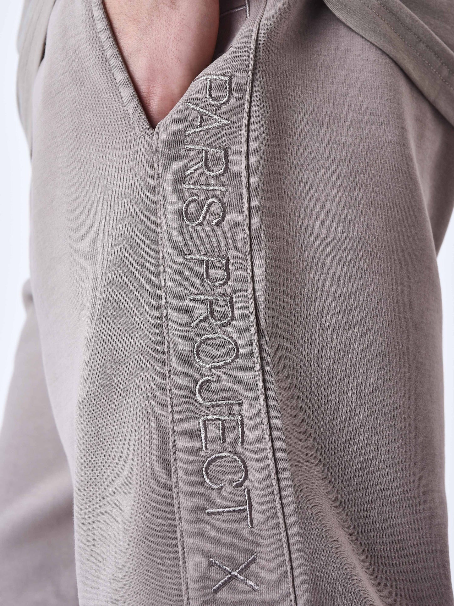 2340027-taupe-detailshot