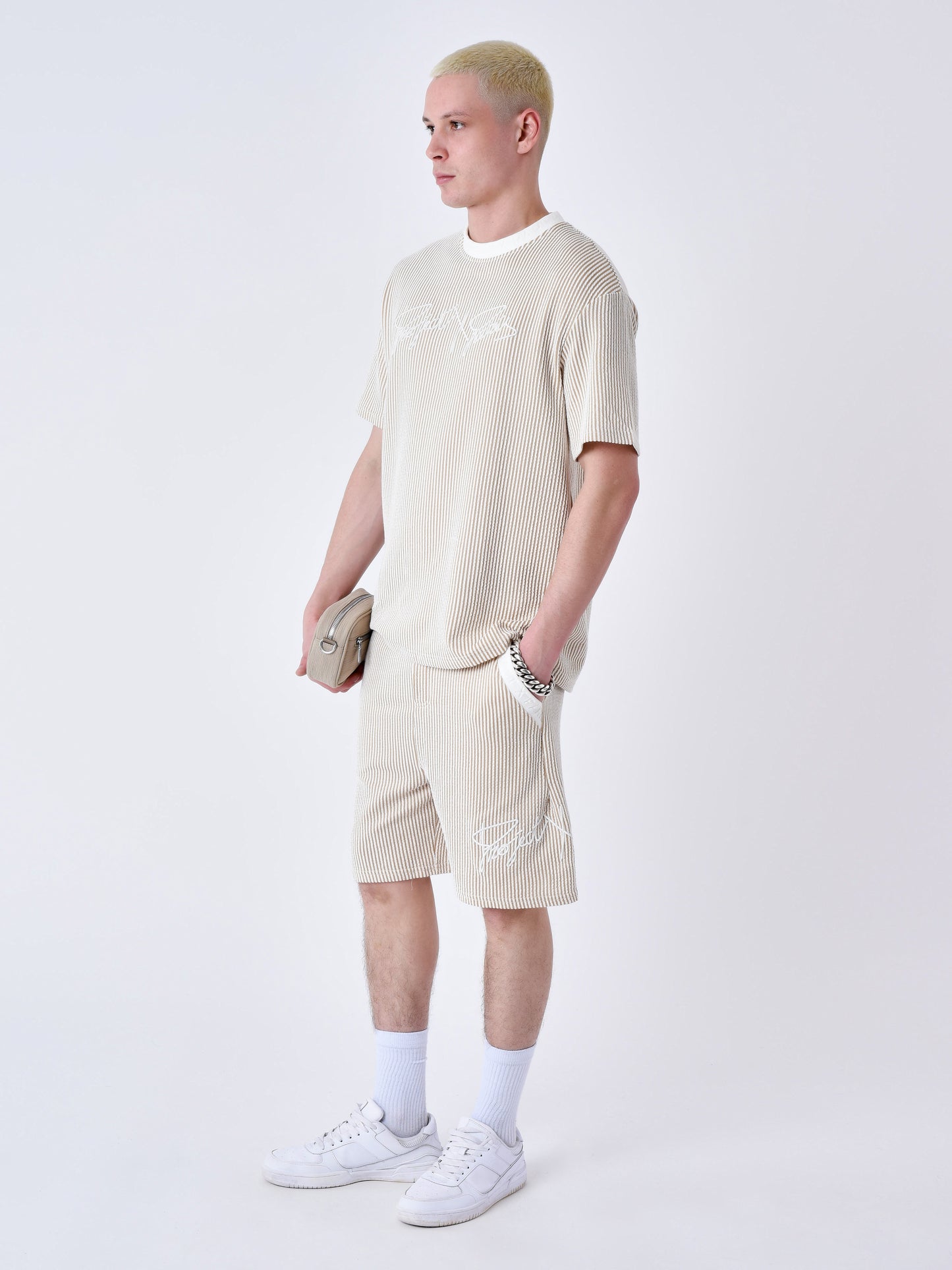 2340031-beige