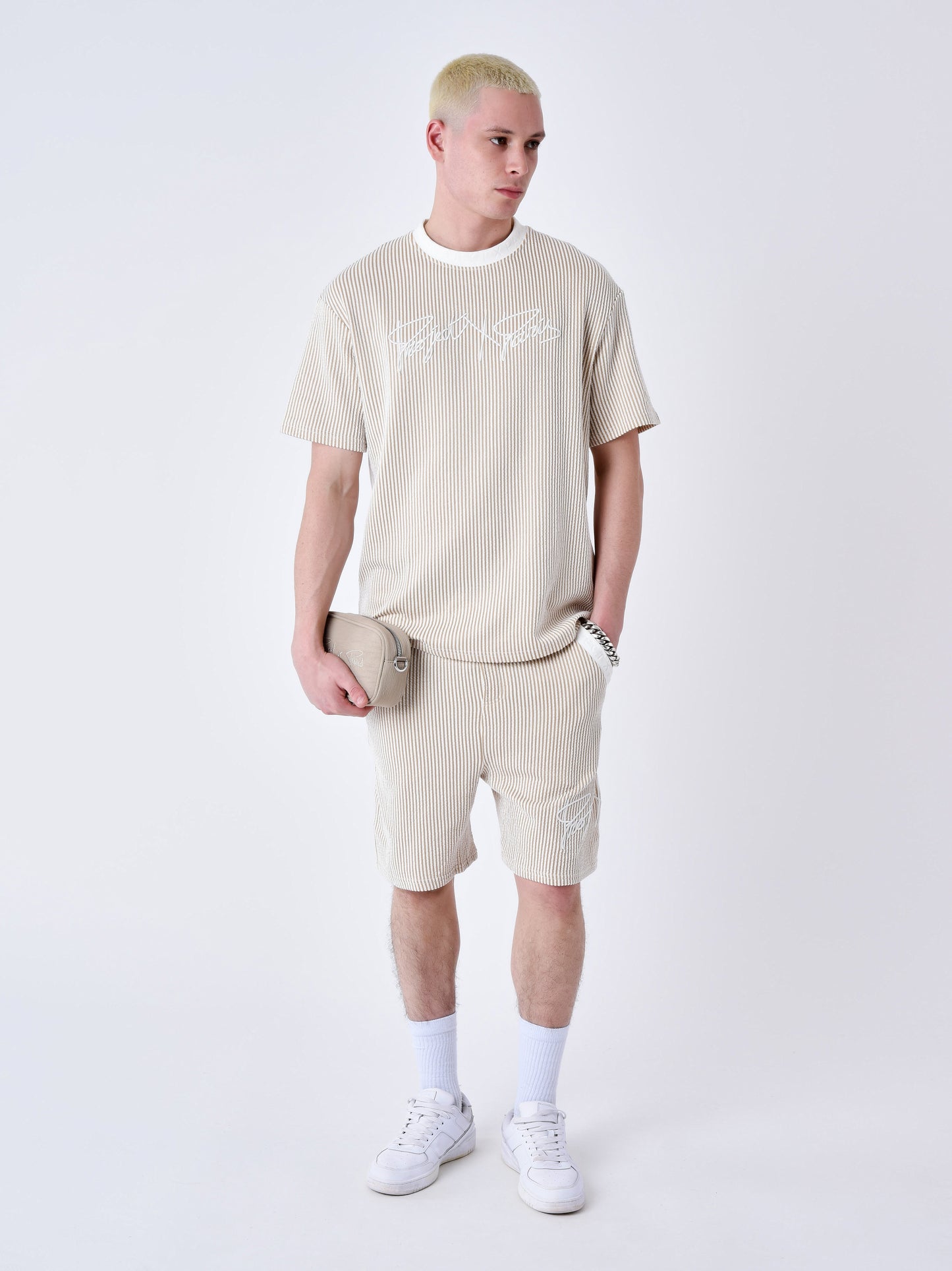 2340031-beige
