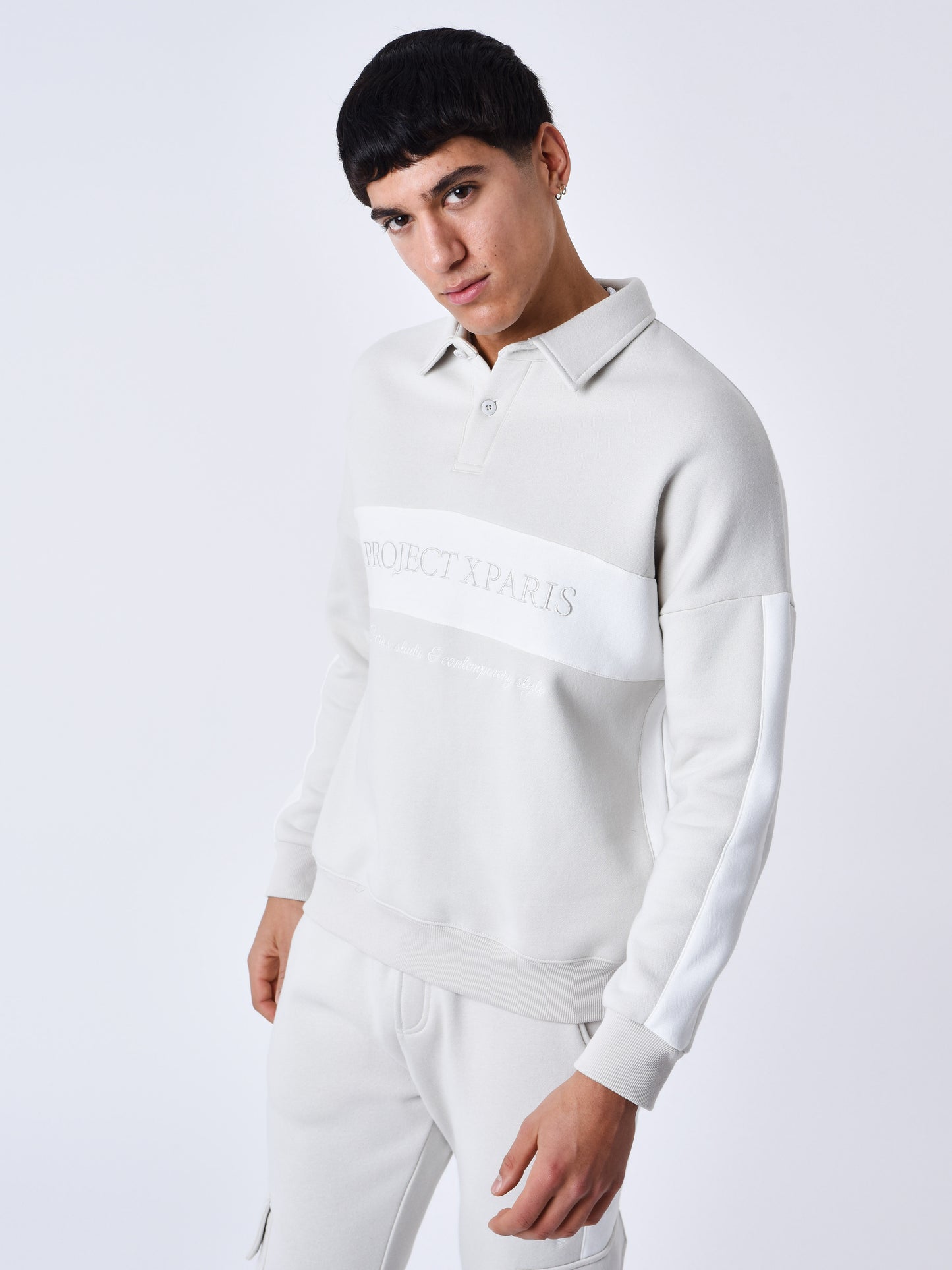 2344011-gris-clair