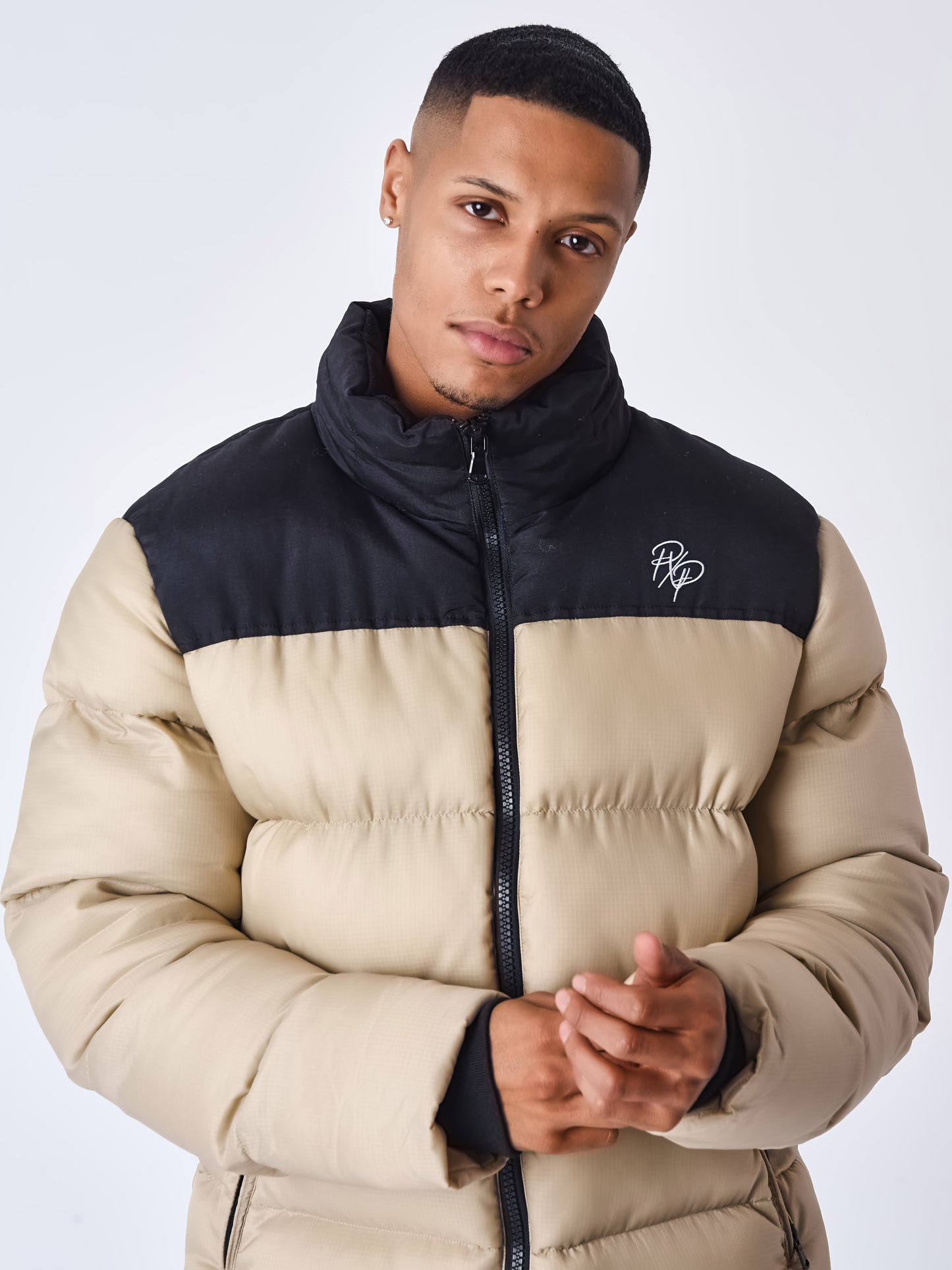 2350031-beige