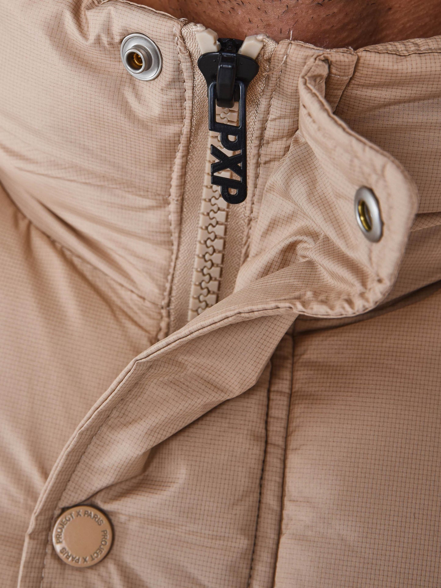2351004-beige