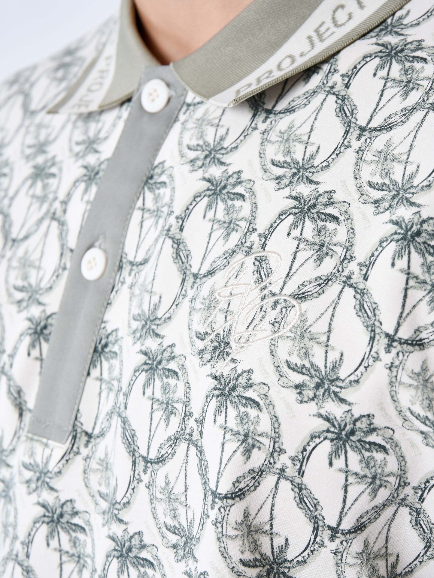 2410109-craie-detailshot