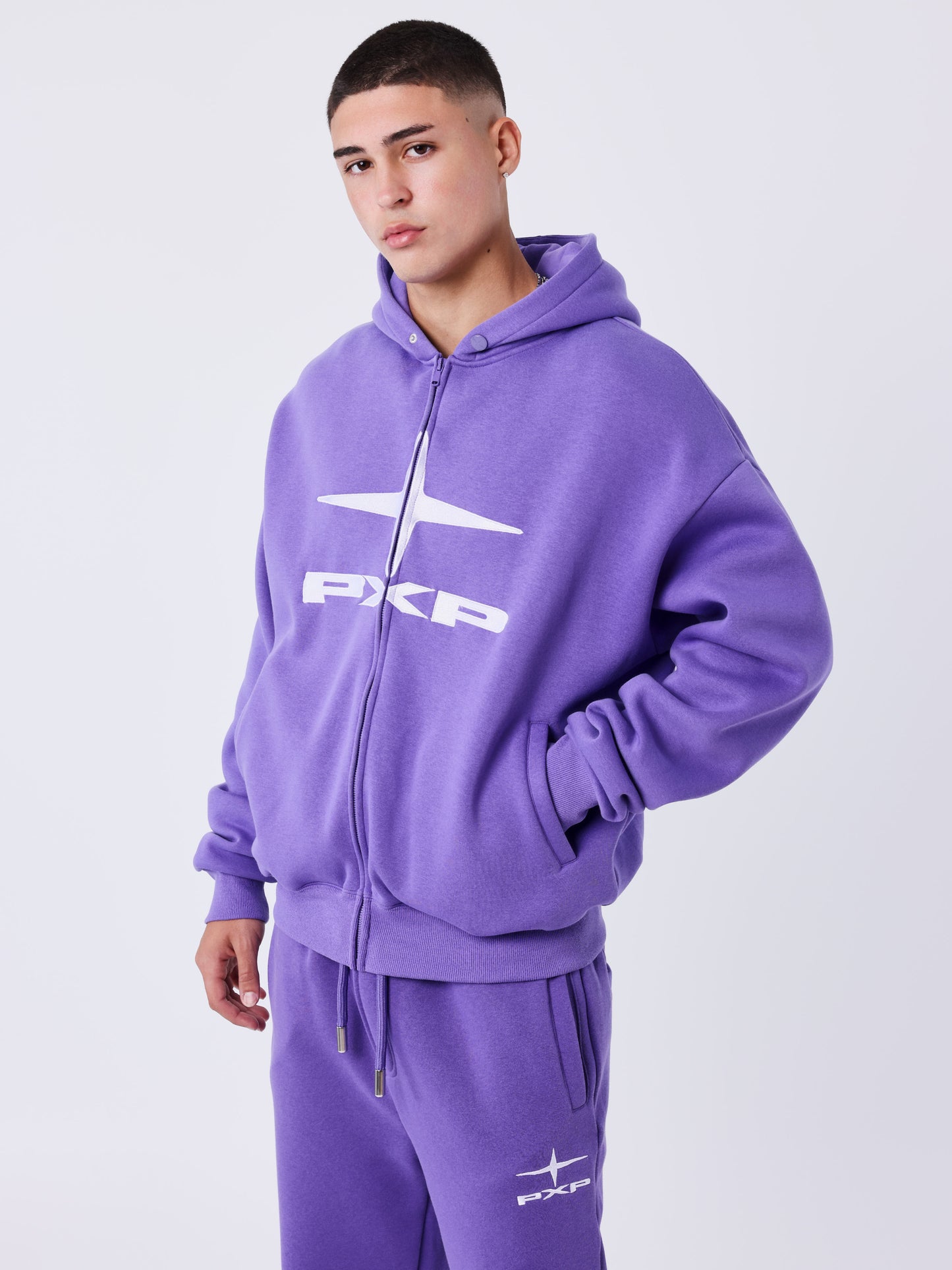Sudadera con capucha y cremallera Essentials