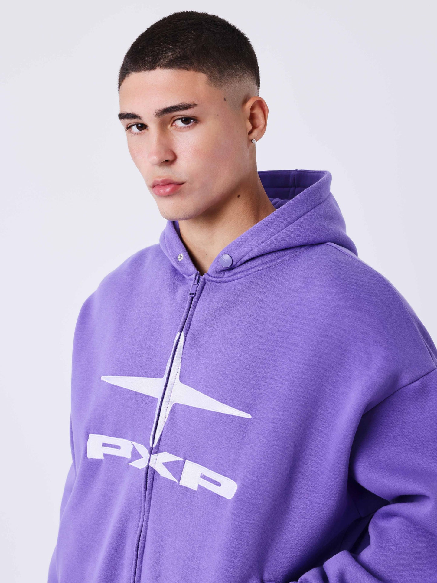 Sudadera con capucha y cremallera Essentials