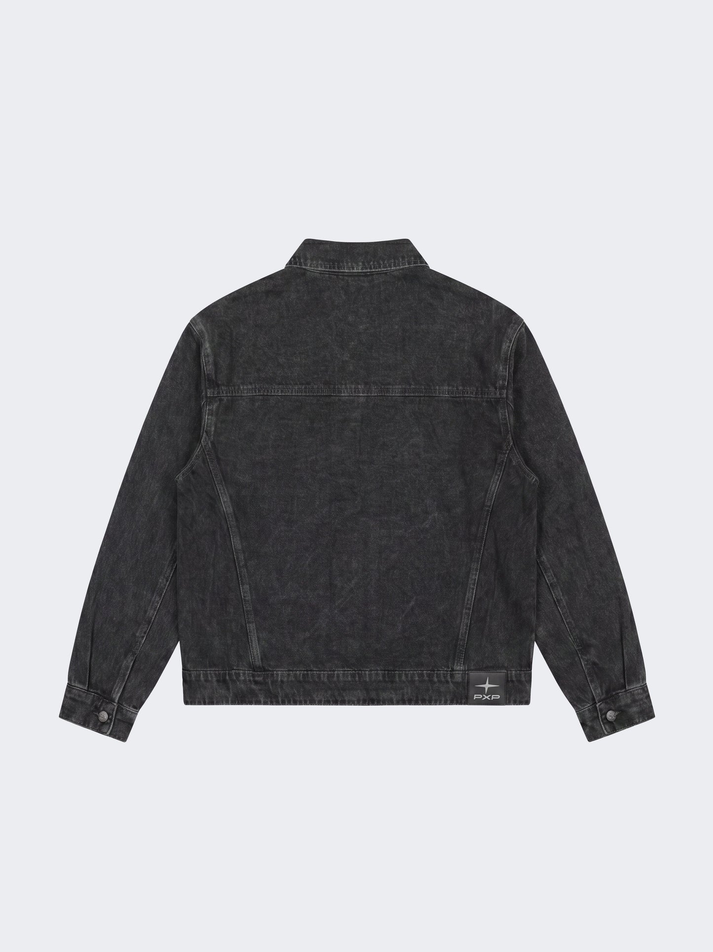 Chaqueta vaquera negra desgastada
