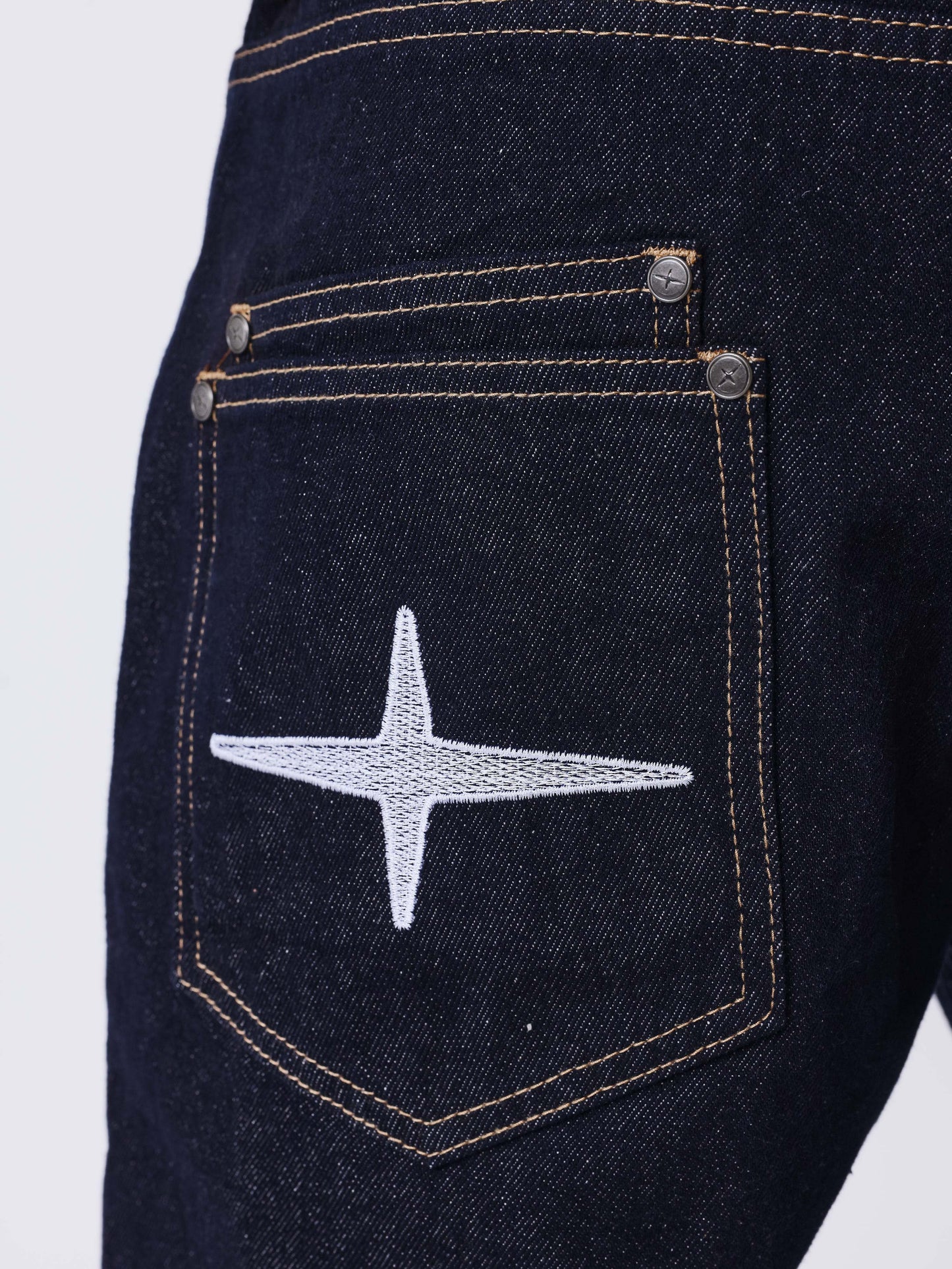 Slim fit jeans in raw denim
