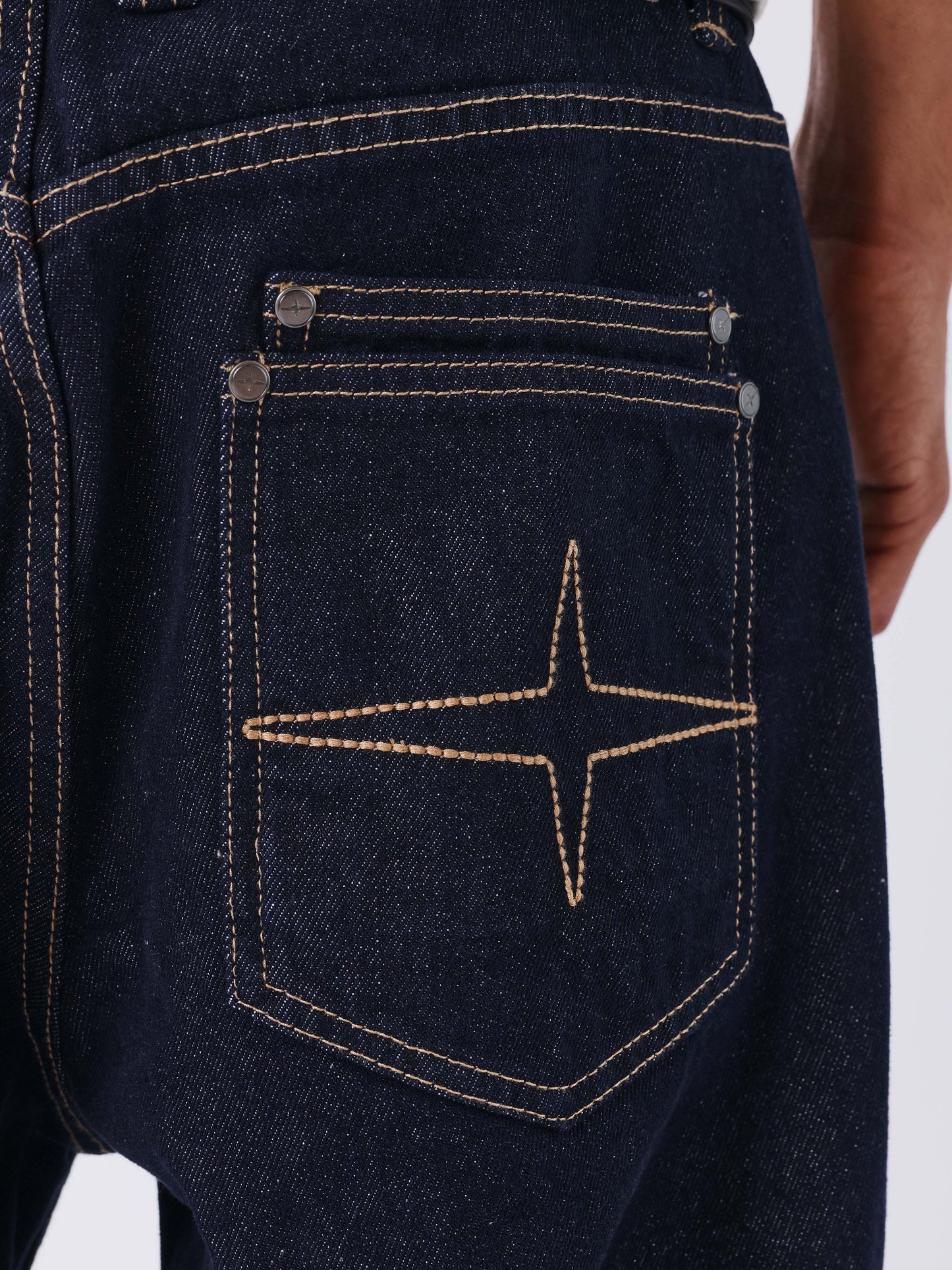 Jeans dritti in denim blu scuro