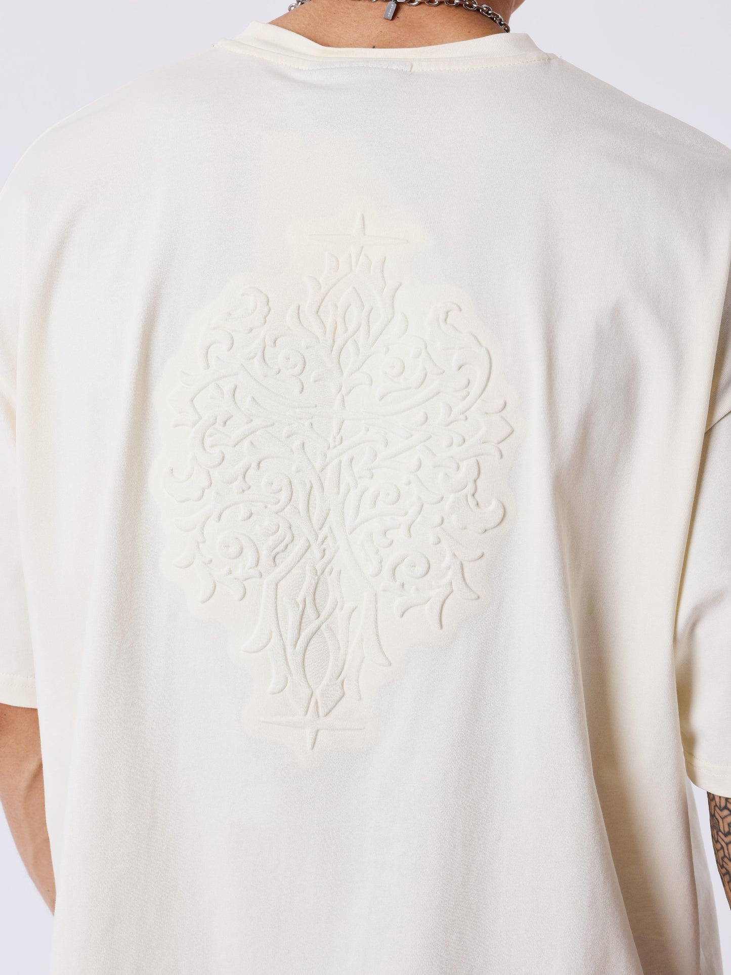 T-shirt à motif embossé