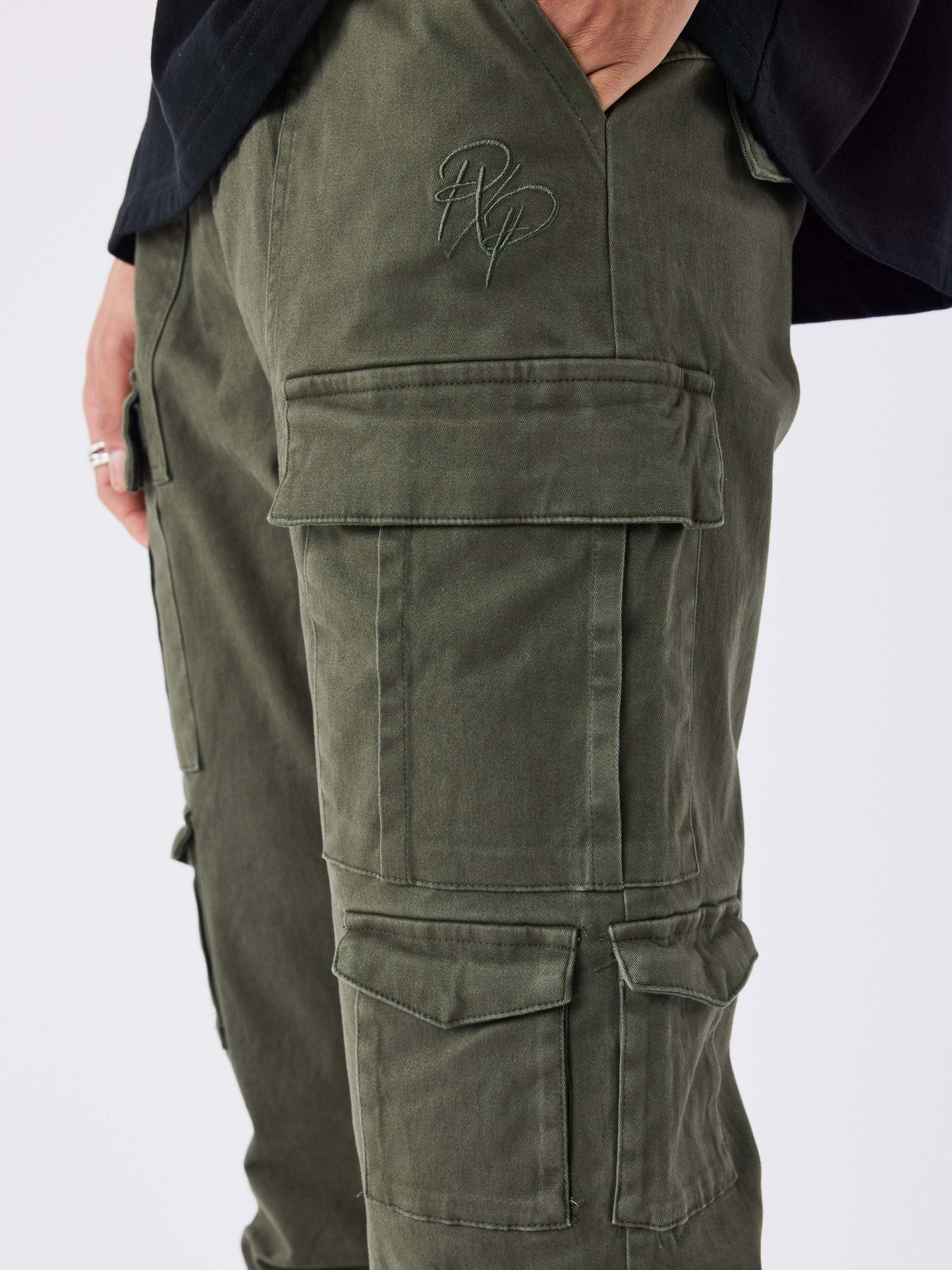 cargo-multipoches-kaki