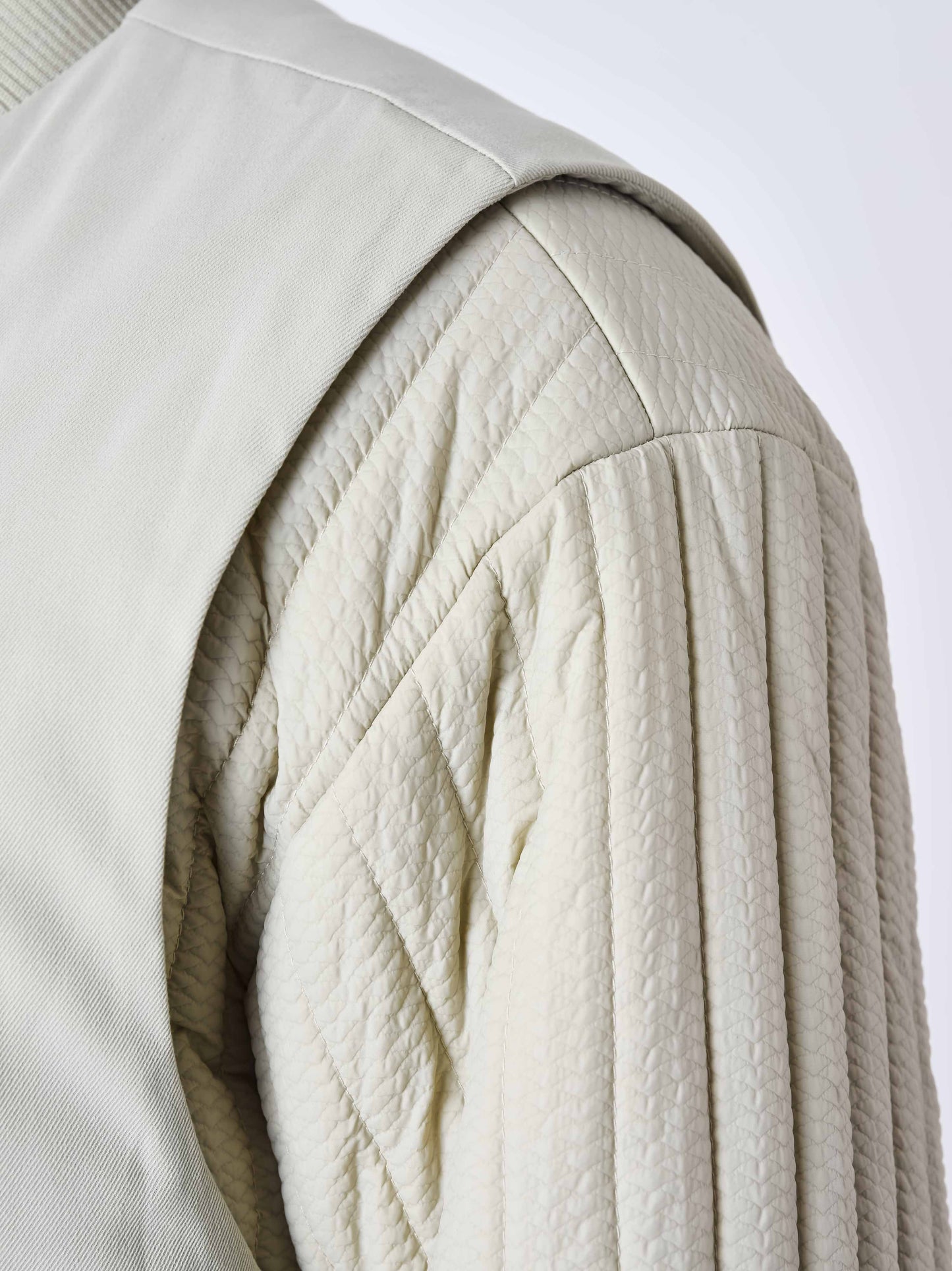 double-veste-matelasse-greige