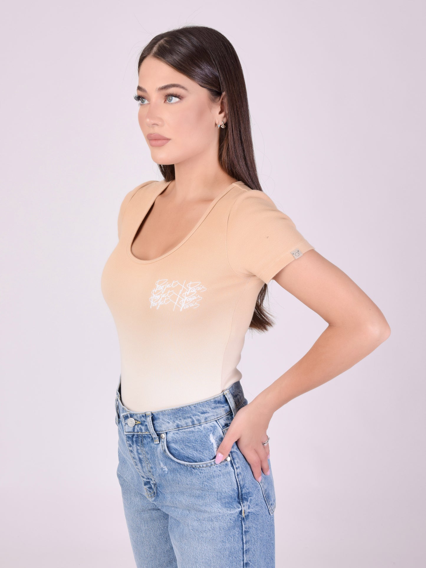 f217068-beige