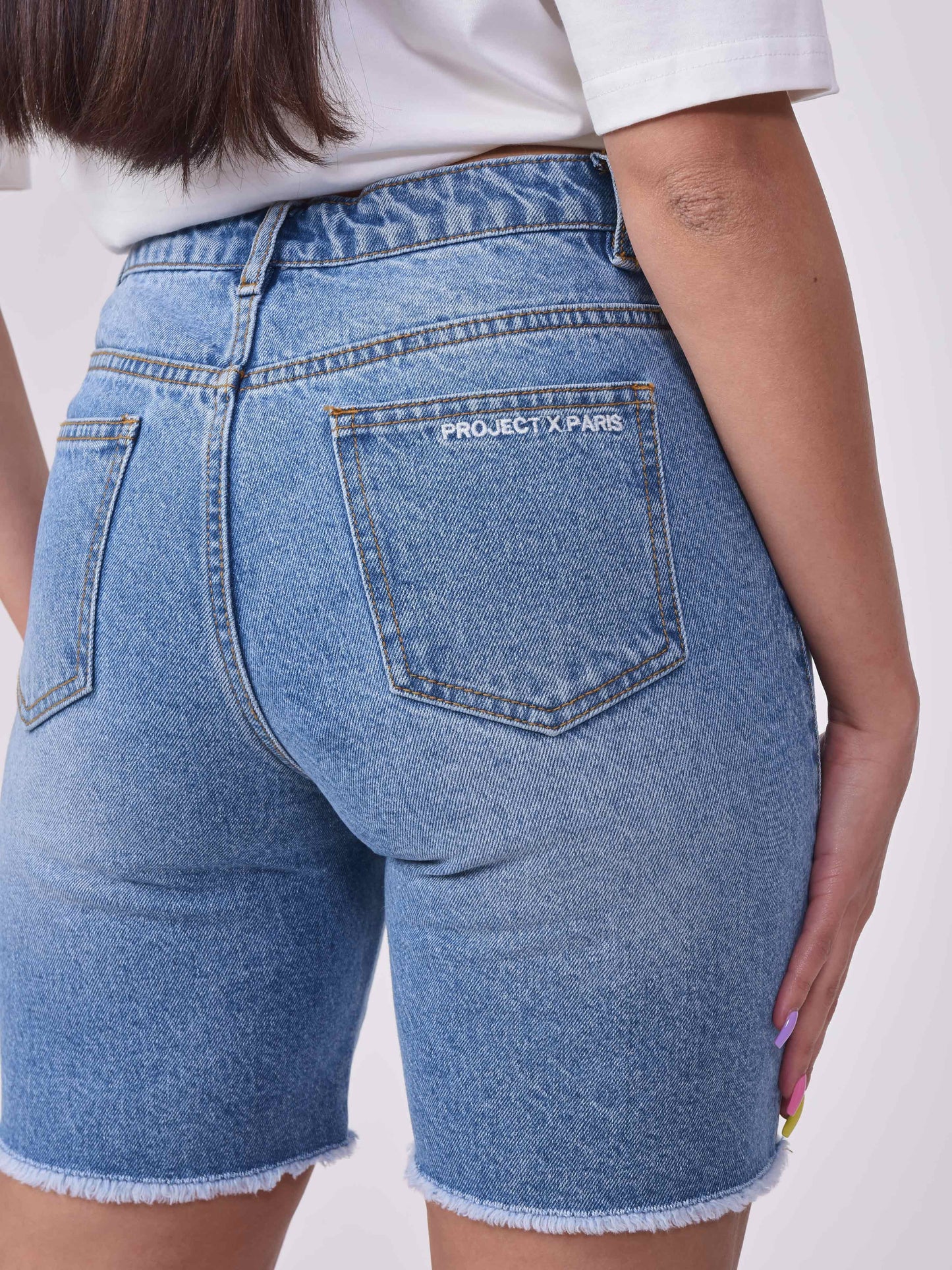 f2190028a-bleu-modelshot