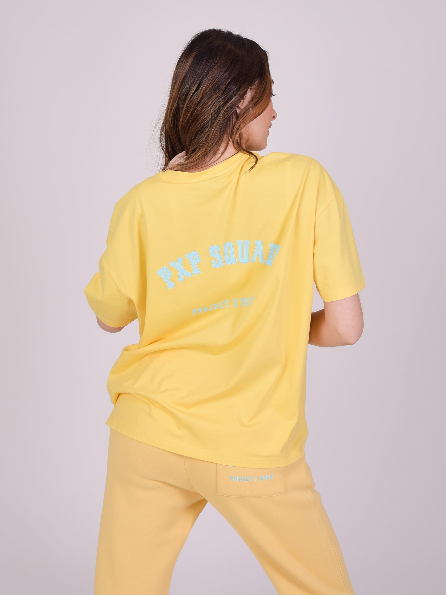 f221103-jaune