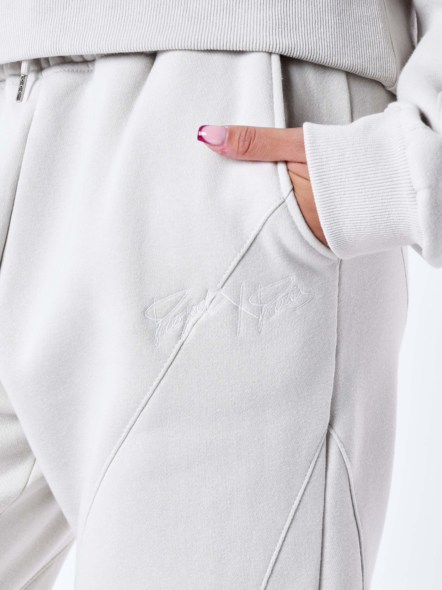 f224127-gris-clair-detailshot