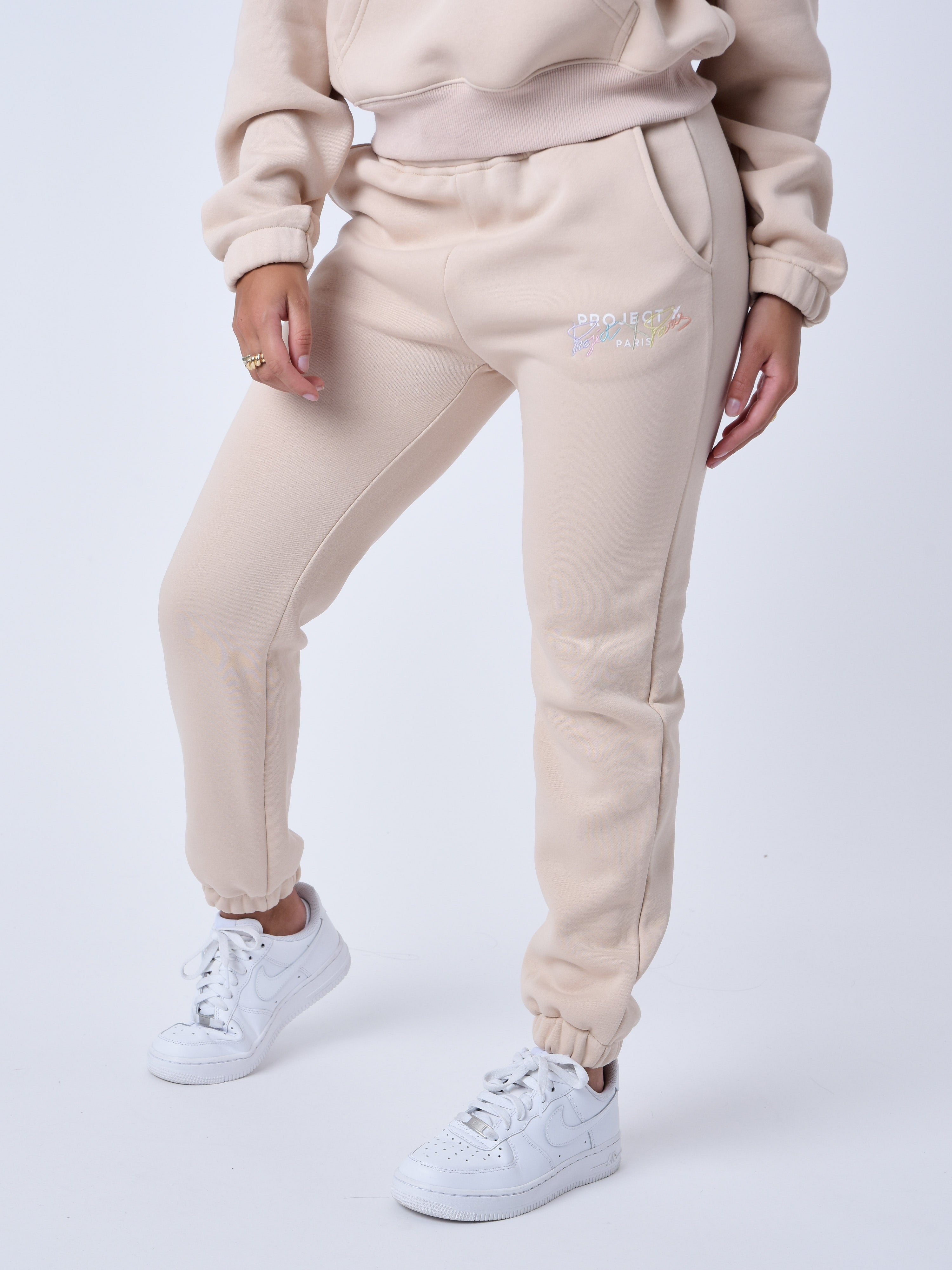 Calça de moletom bordada-5