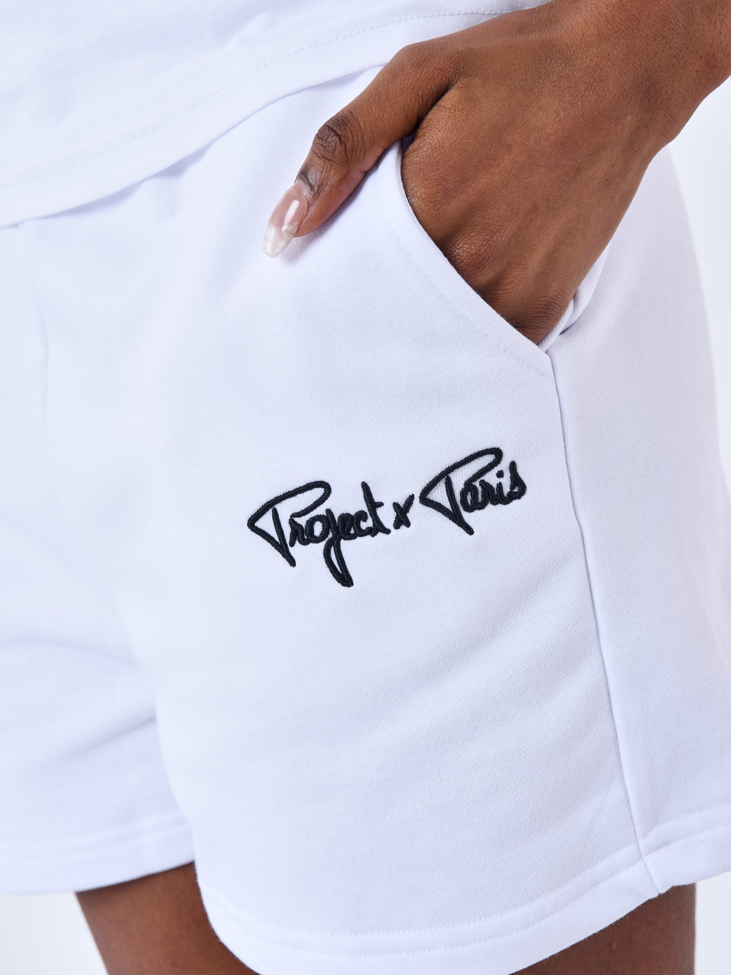 f234101-blanc-detailshot