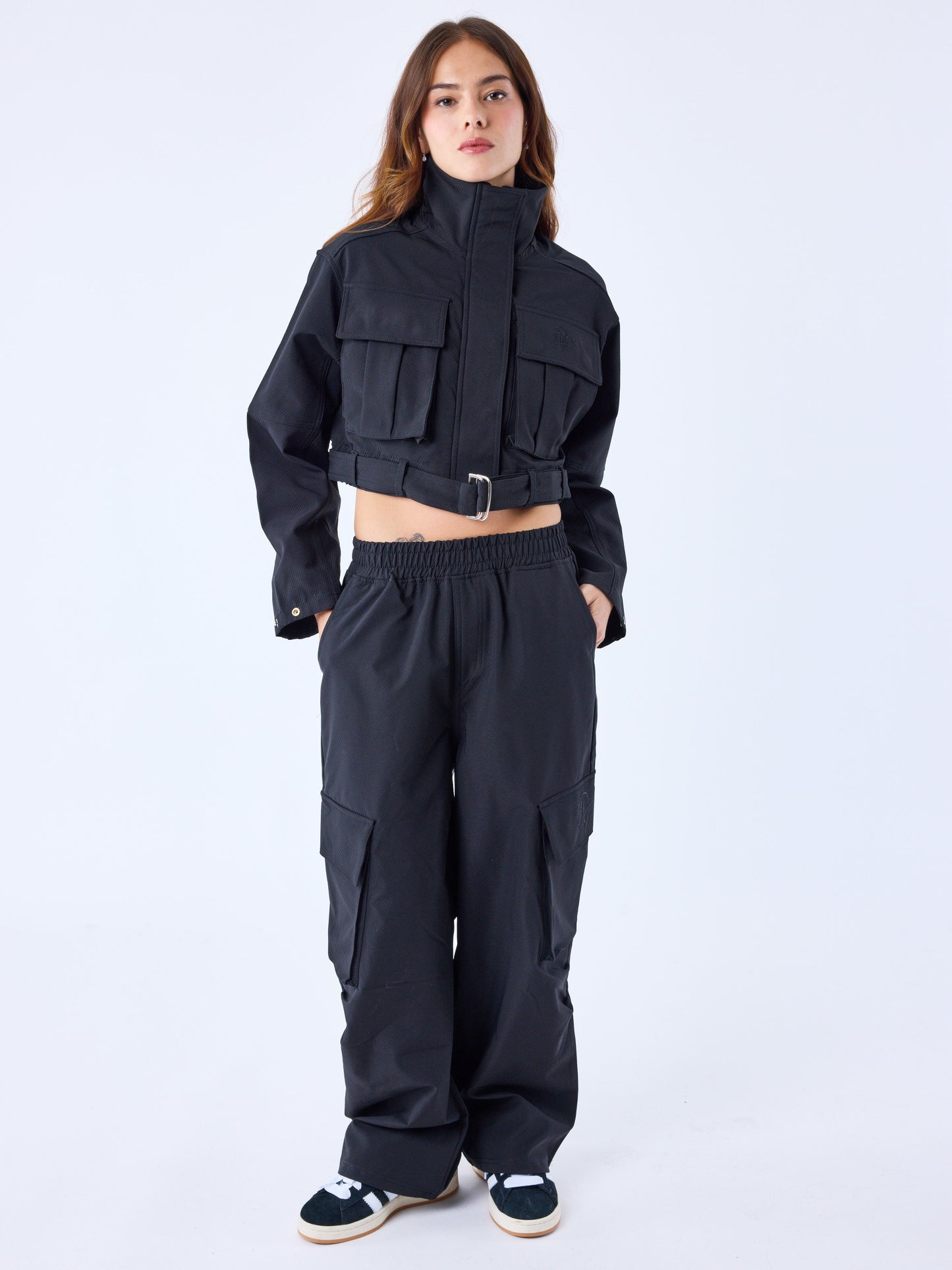 f244219-noir