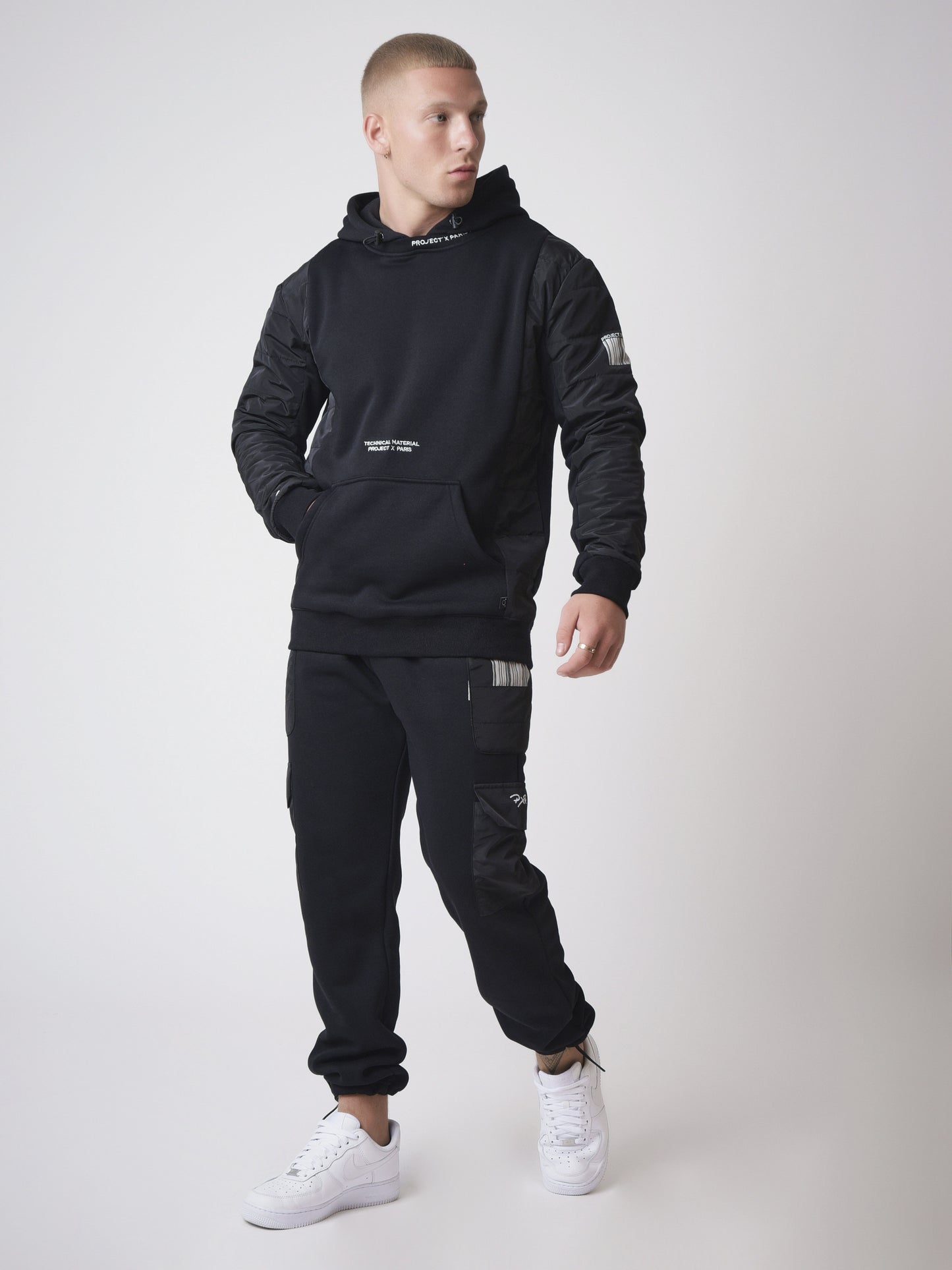 hoodie-a-manches-matelassees-2020086-noir