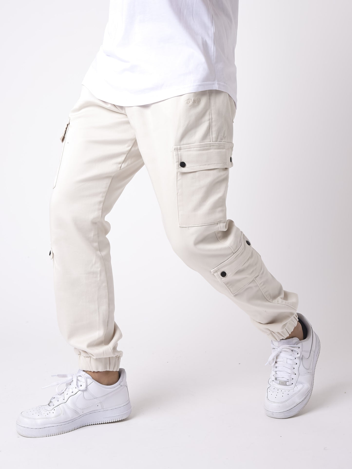 jean-cargo-multi-poches-bas-elastique-t19939-ivoire