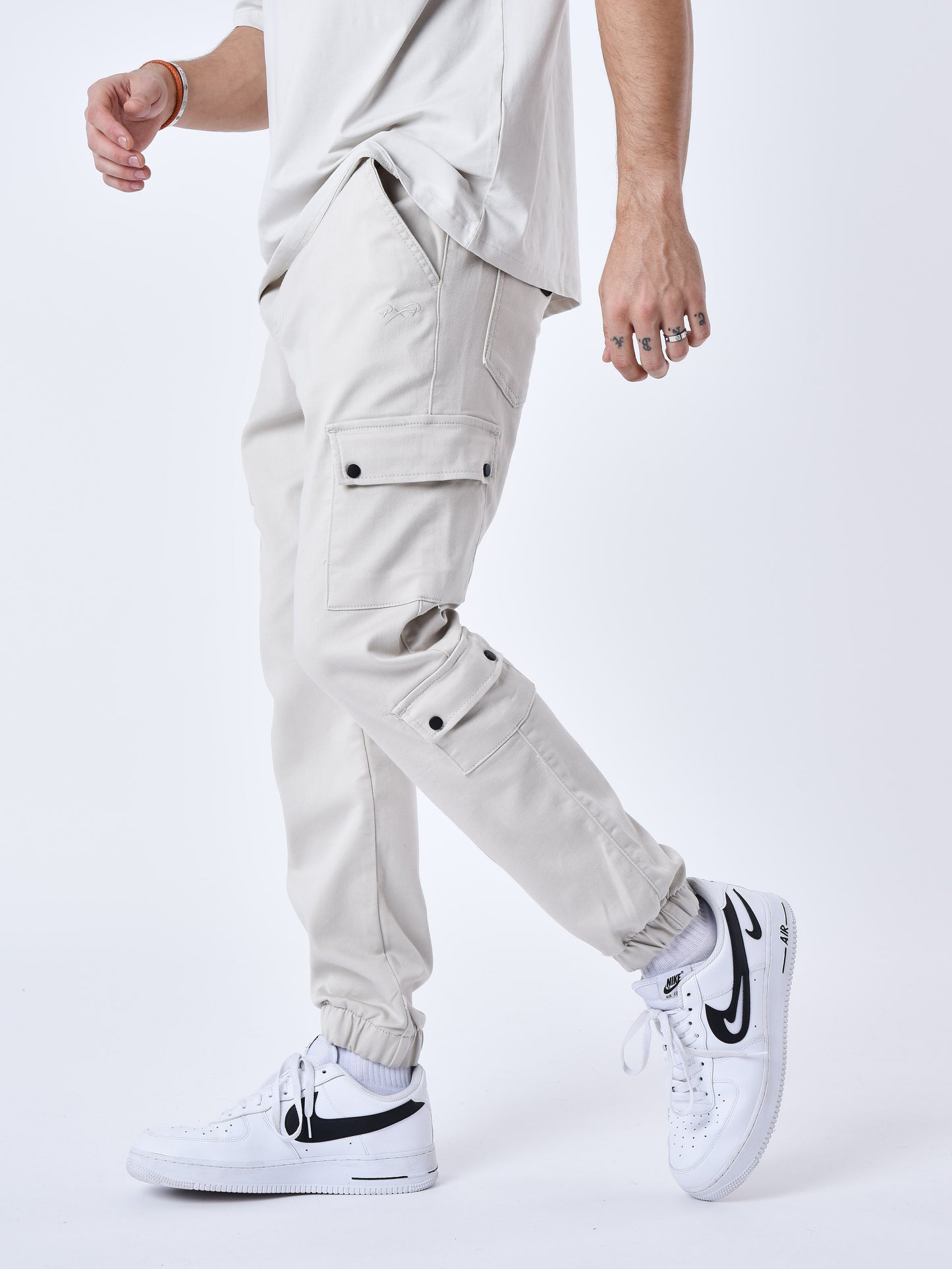 jean-cargo-multi-poches-bas-elastique-t19939-greige