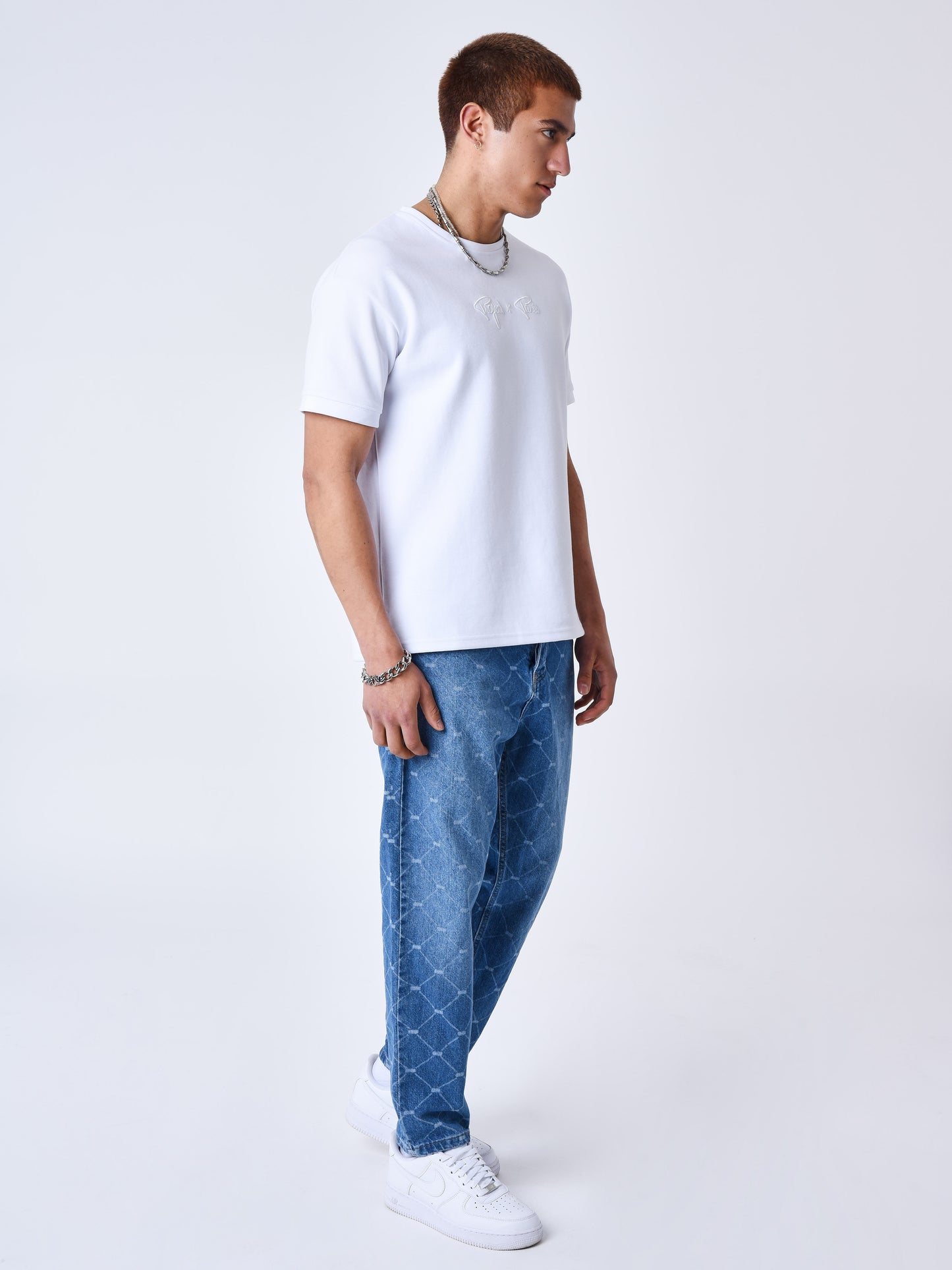 jean-coupe-ample-delavage-laser-bleu