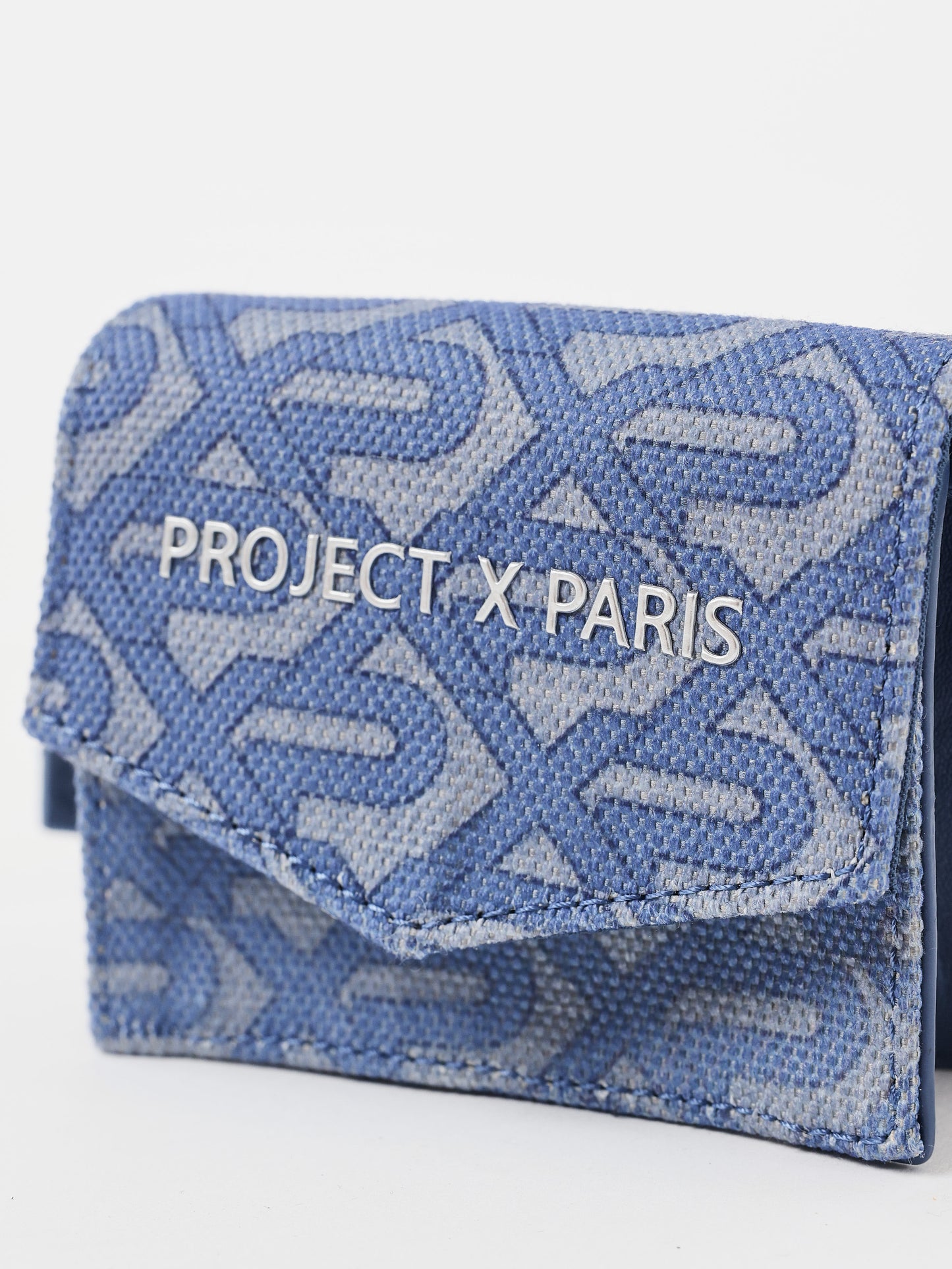 mini-sac-a-monogramme-pxp-bleu-detailshot
