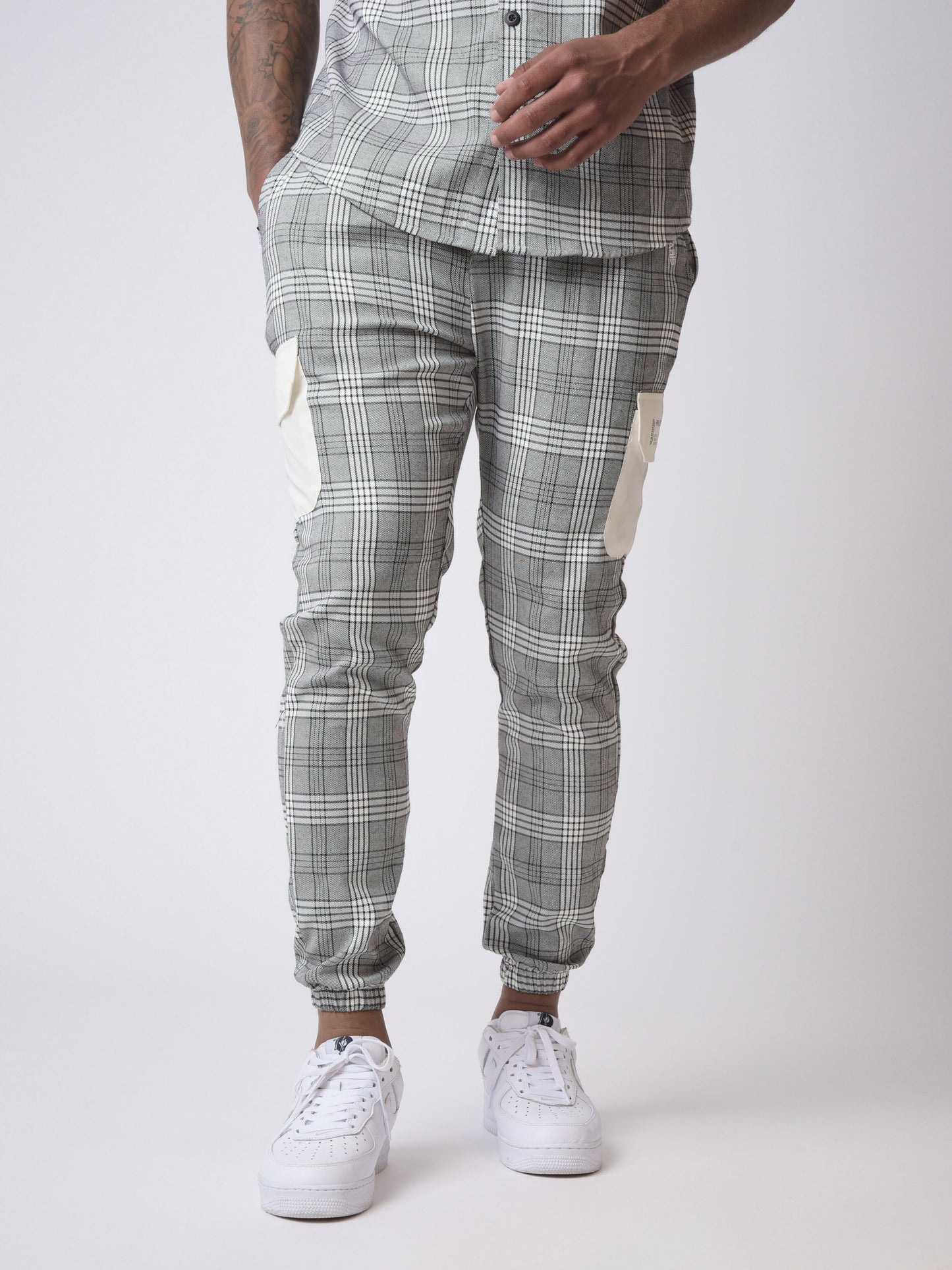 pantalon-a-carreaux-2040130-noir