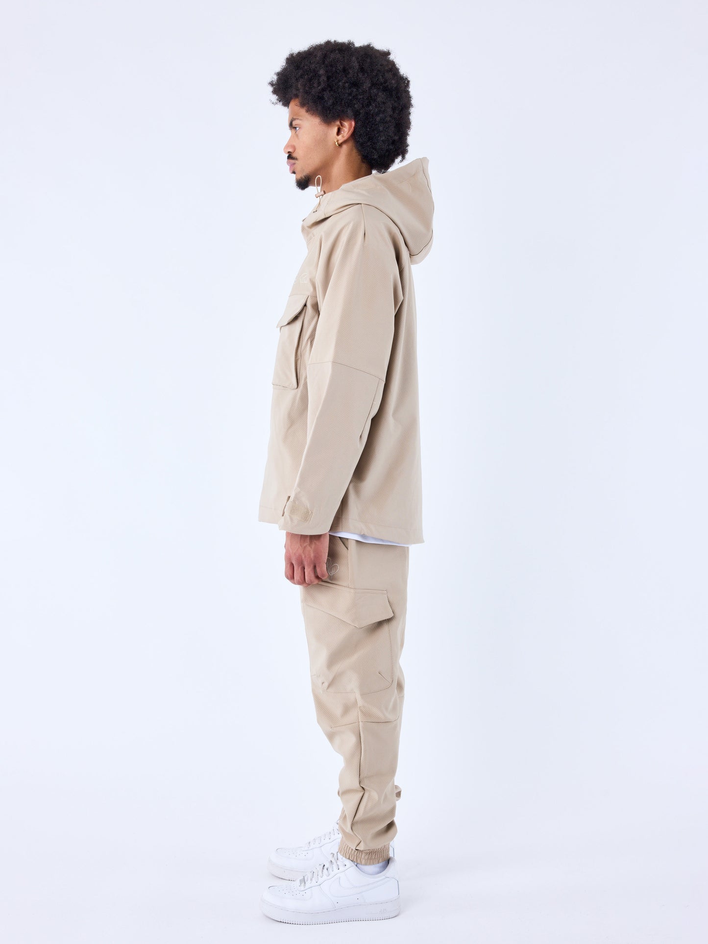 pantalon-cargo-cotele-a-poches-beige