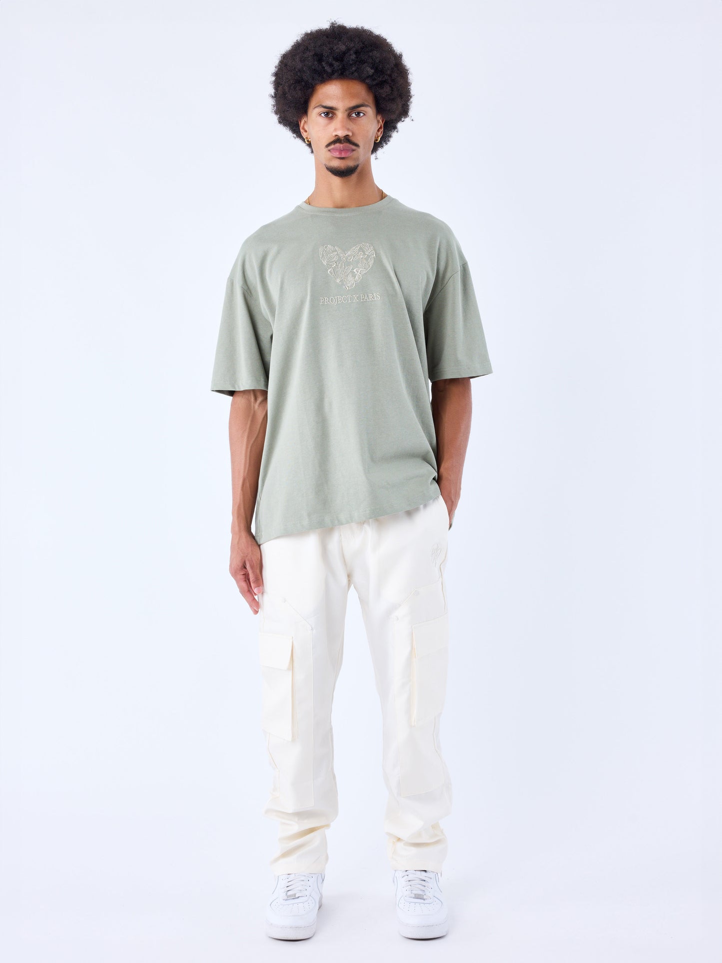 pantalon-cargo-en-matiere-technique-craie
