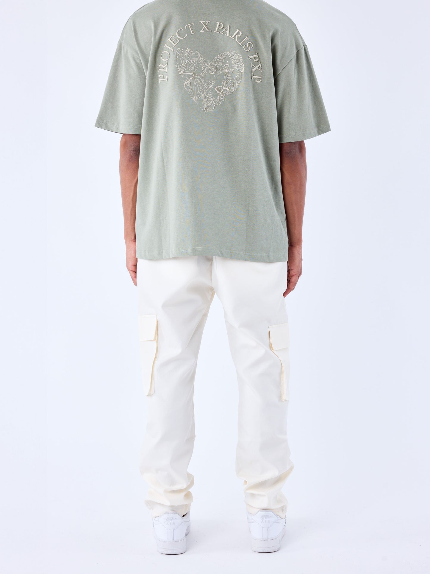 pantalon-cargo-en-matiere-technique-craie
