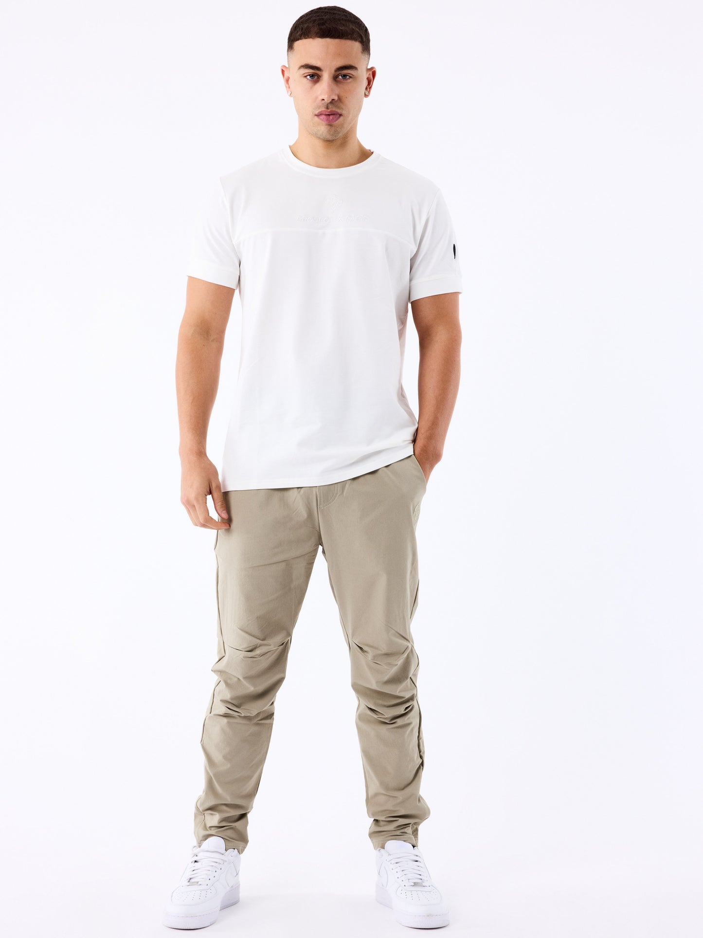 pantalon-technique-gris-fume