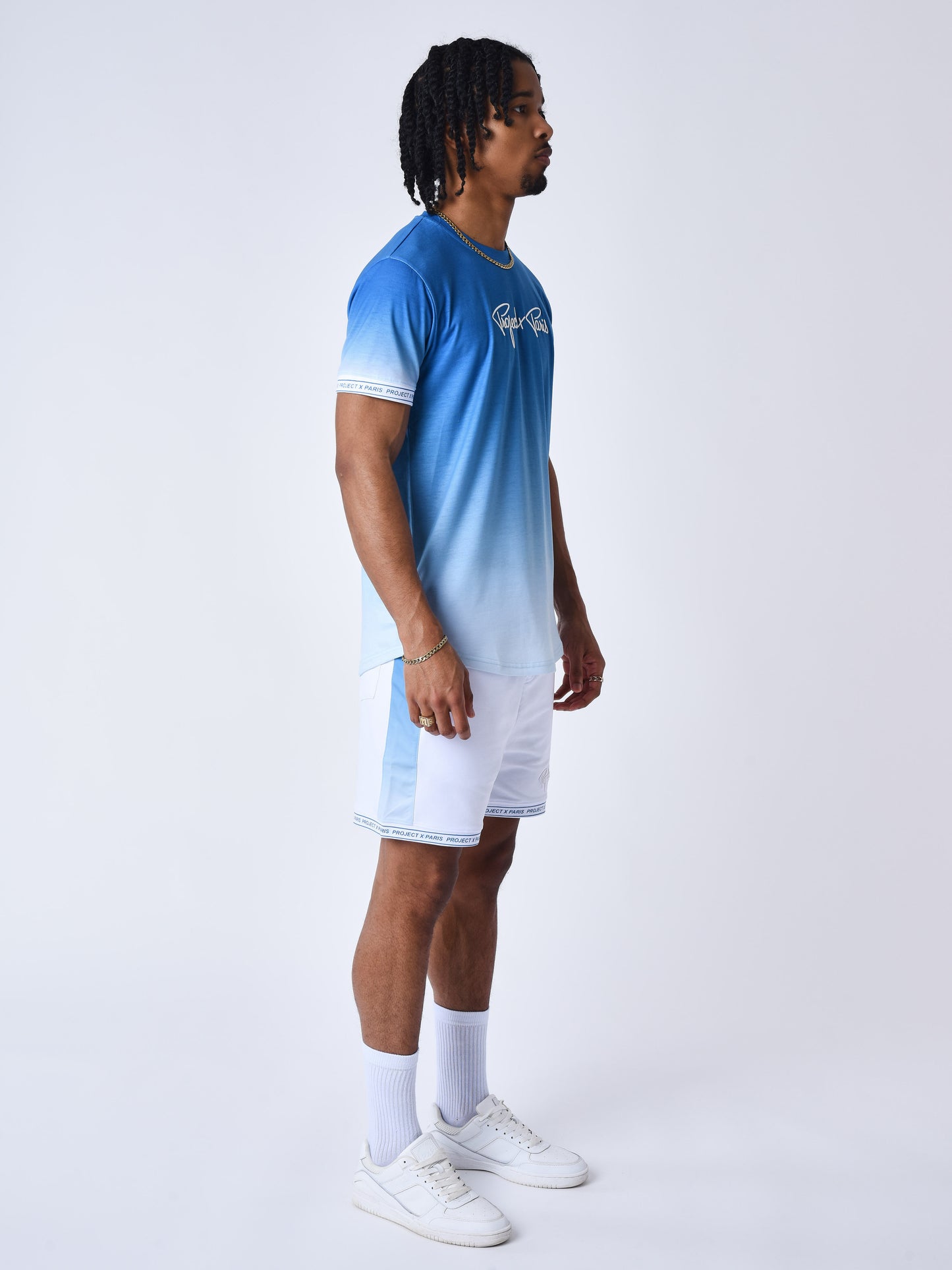 short-a-bande-effet-degrade-bleu