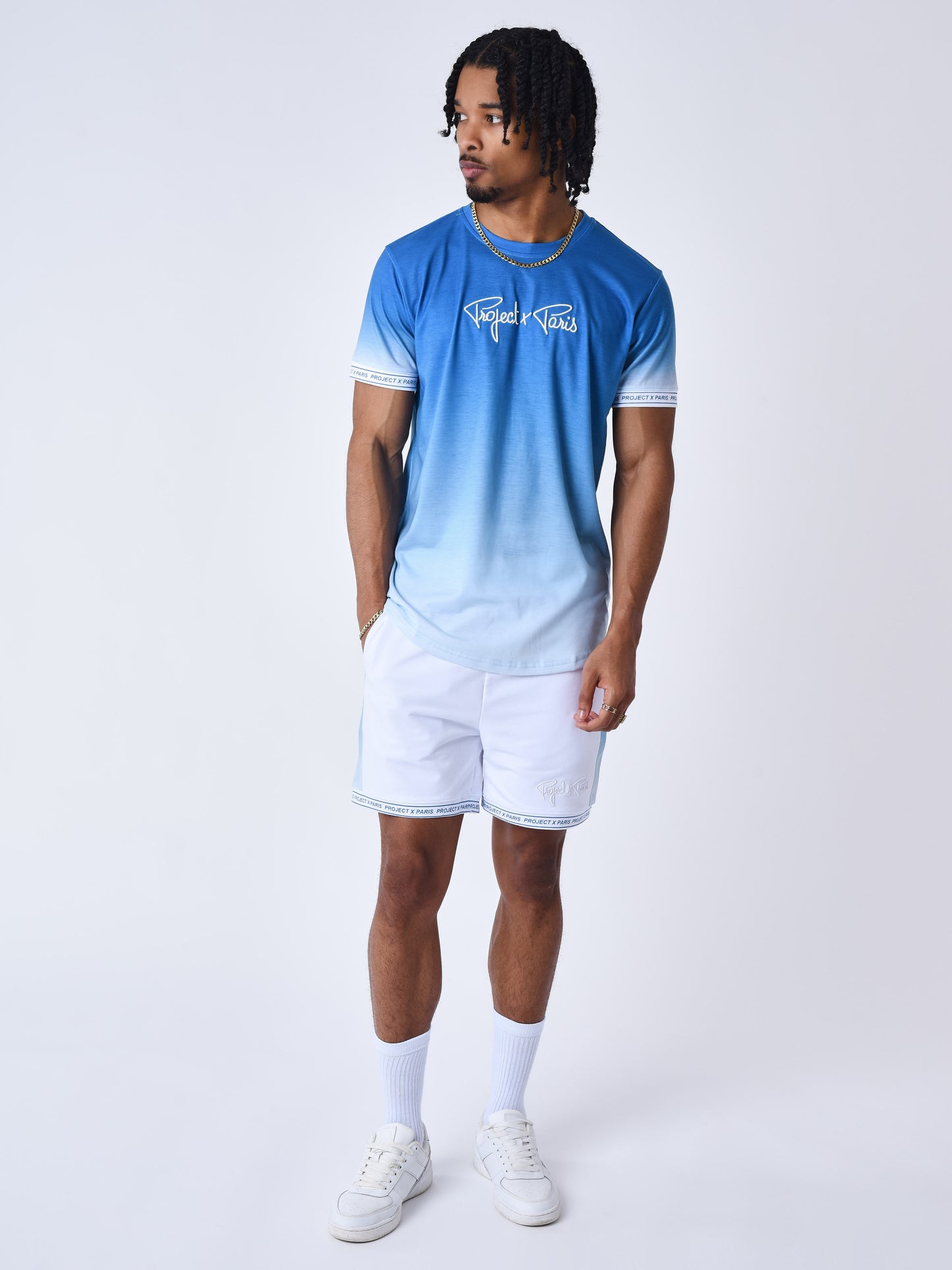 short-a-bande-effet-degrade-bleu
