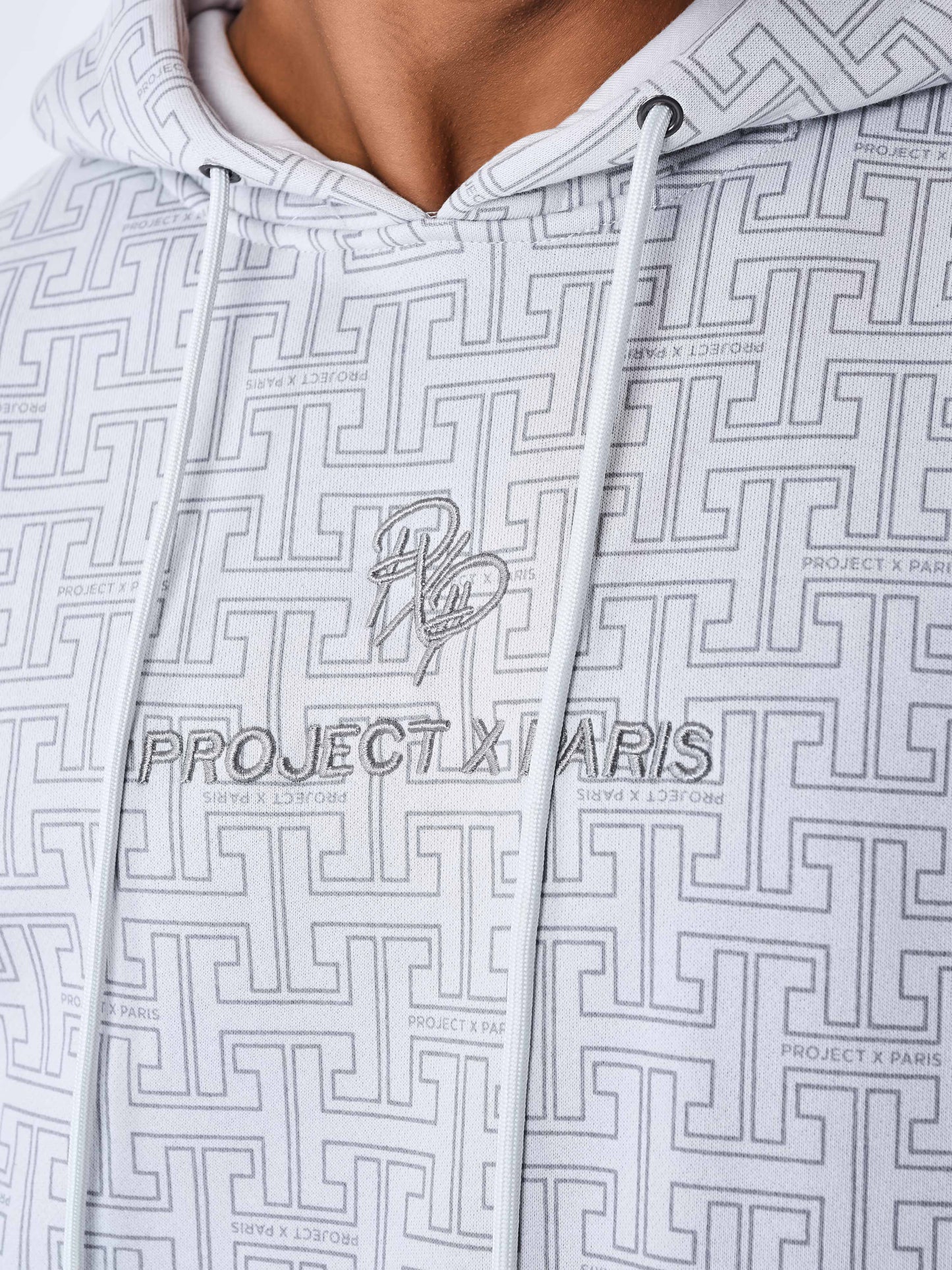 sweat-a-capuche-all-over-labyrinthe-light-stone