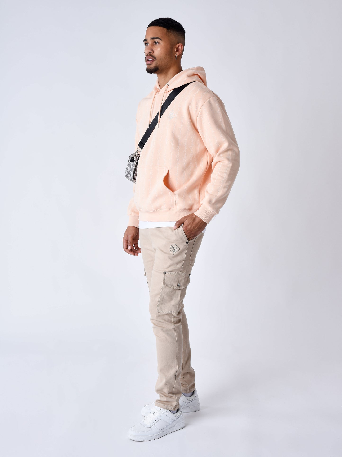 sweat-a-capuche-imprime-ink-drip-pale-peach