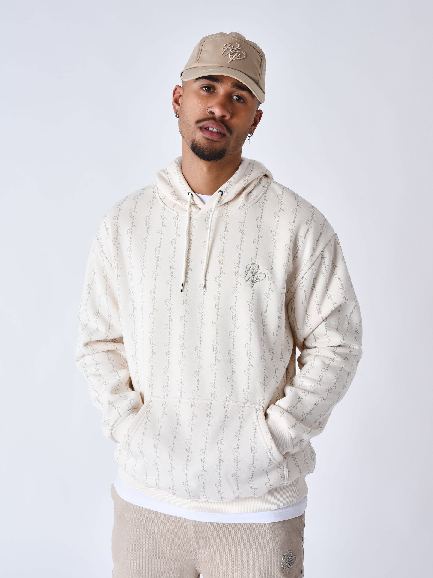 sweat-a-capuche-imprime-ink-drip-craie