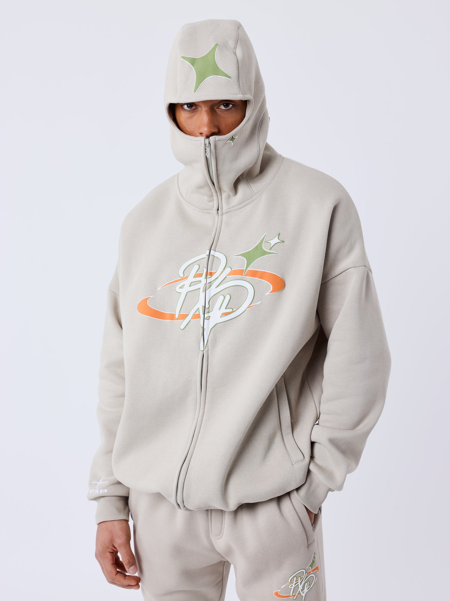 sweat-a-capuche-zippe-collaboration-kalash-gris-fume